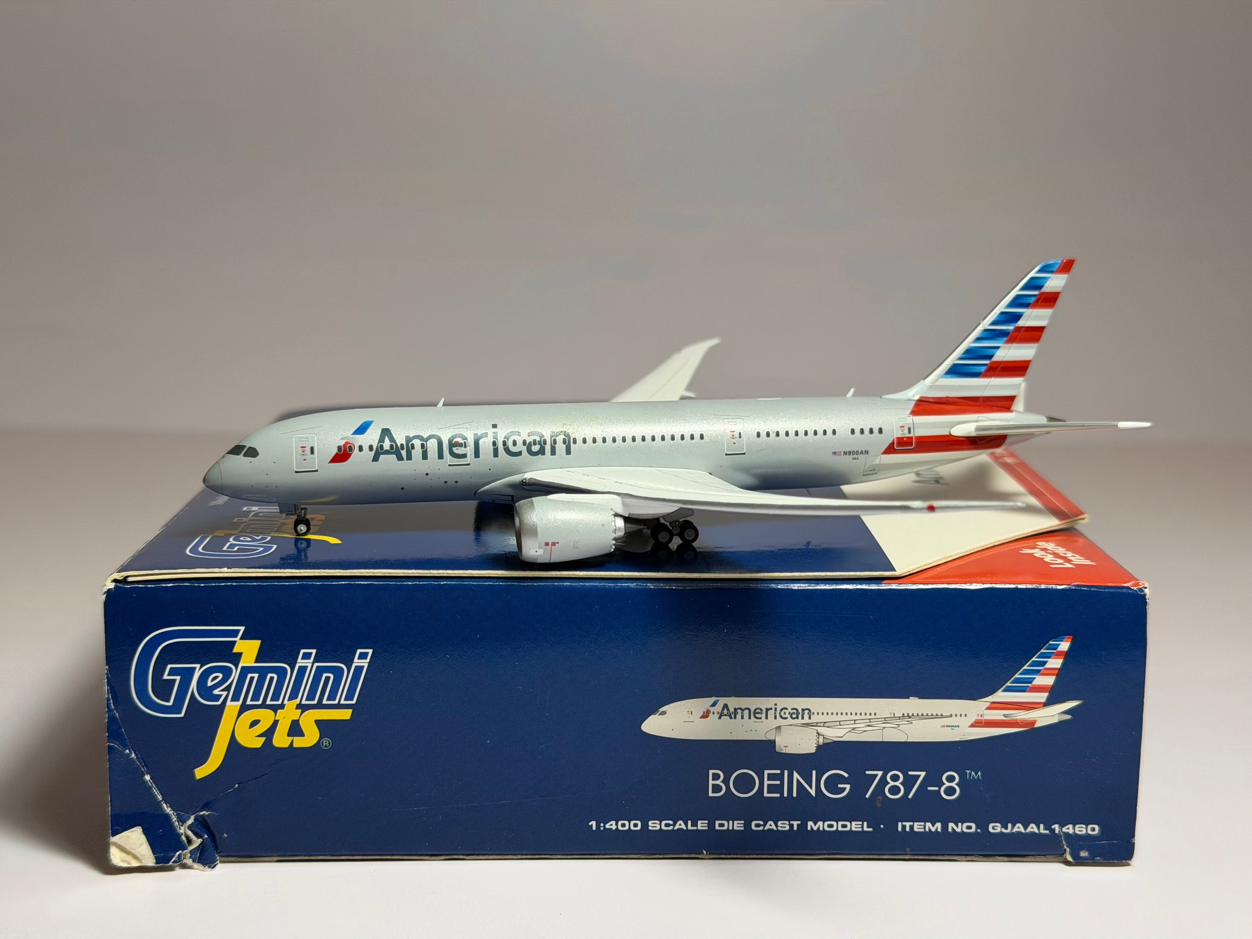 Gemini Jets 1:400 American Airlines Boeing 787-8 N800AN new colors GJAAL1460