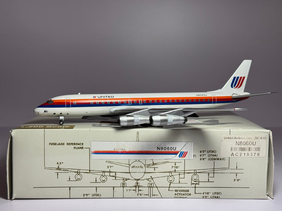 Aeroclassics 1:200 United Airlines Douglas DC-8 N8060U Saul Bass AC219376