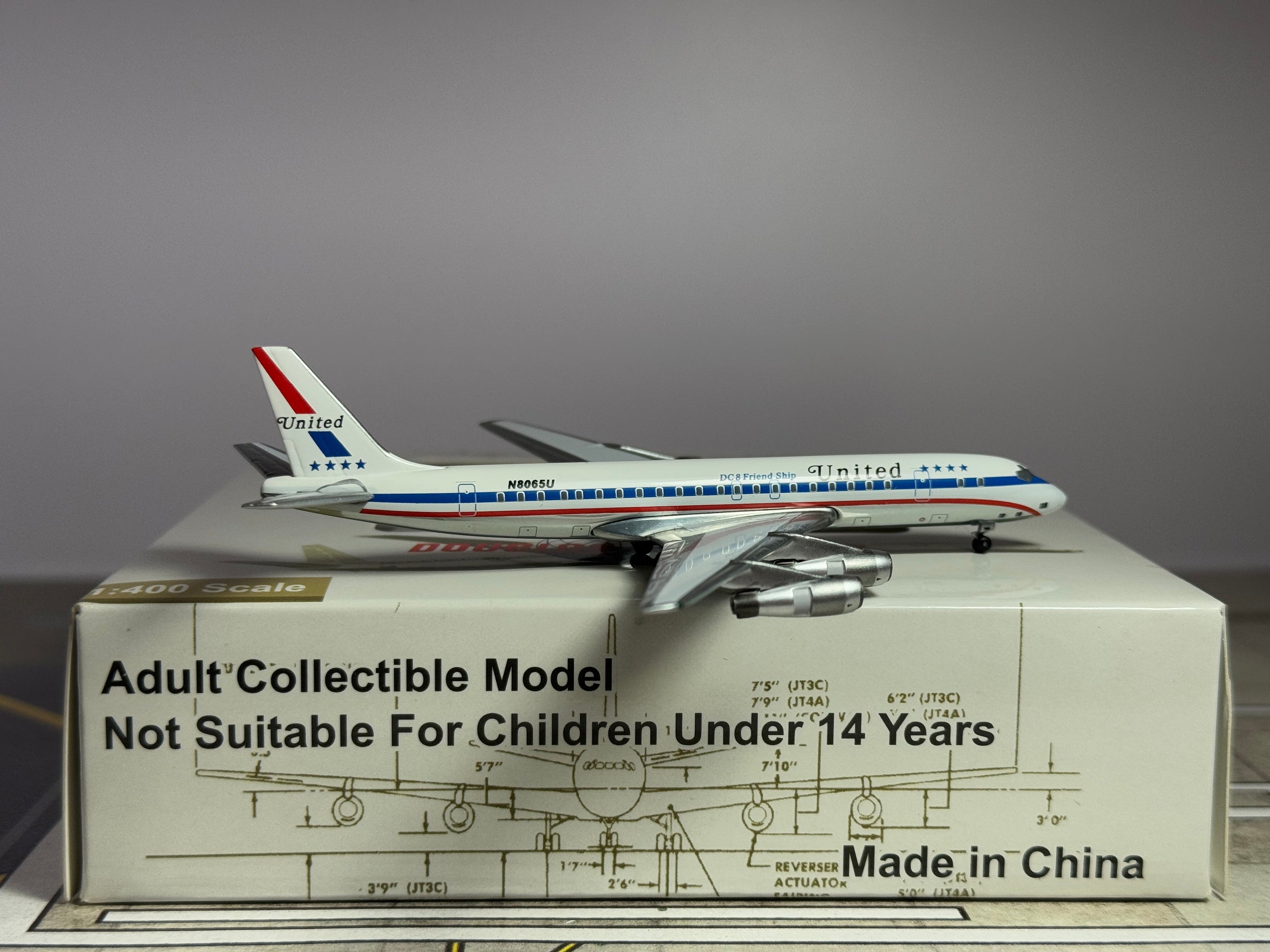 Aeroclassics 1:400 United Airlines McDonnell Douglas DC-8-52 N8065U Stars & Bars ACN8065U