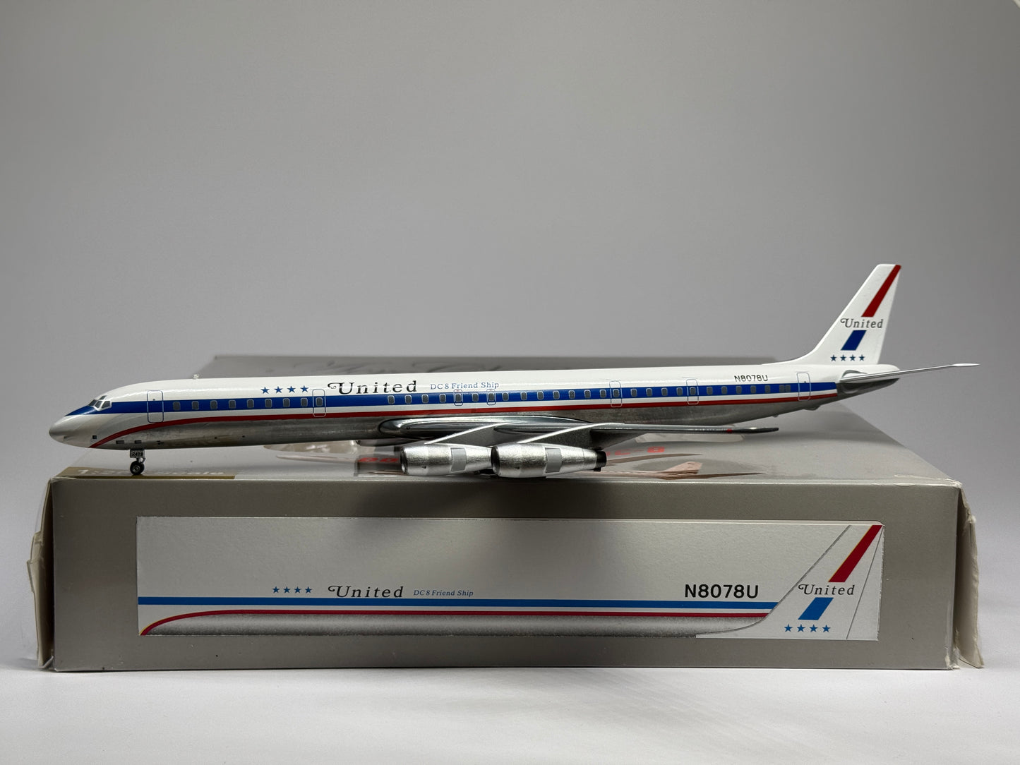 Aeroclassics 1:200 United Airlines Douglas DC-8-61 N8078U Stars and Bars AC219550A