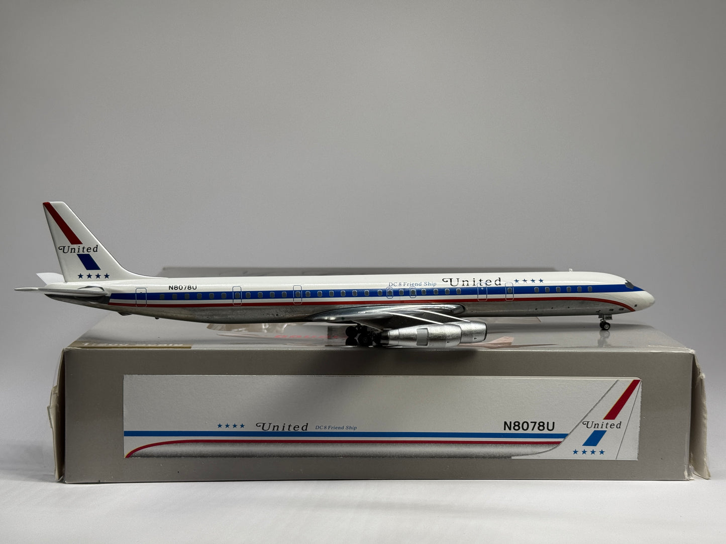 Aeroclassics 1:200 United Airlines Douglas DC-8-61 N8078U Stars and Bars AC219550A
