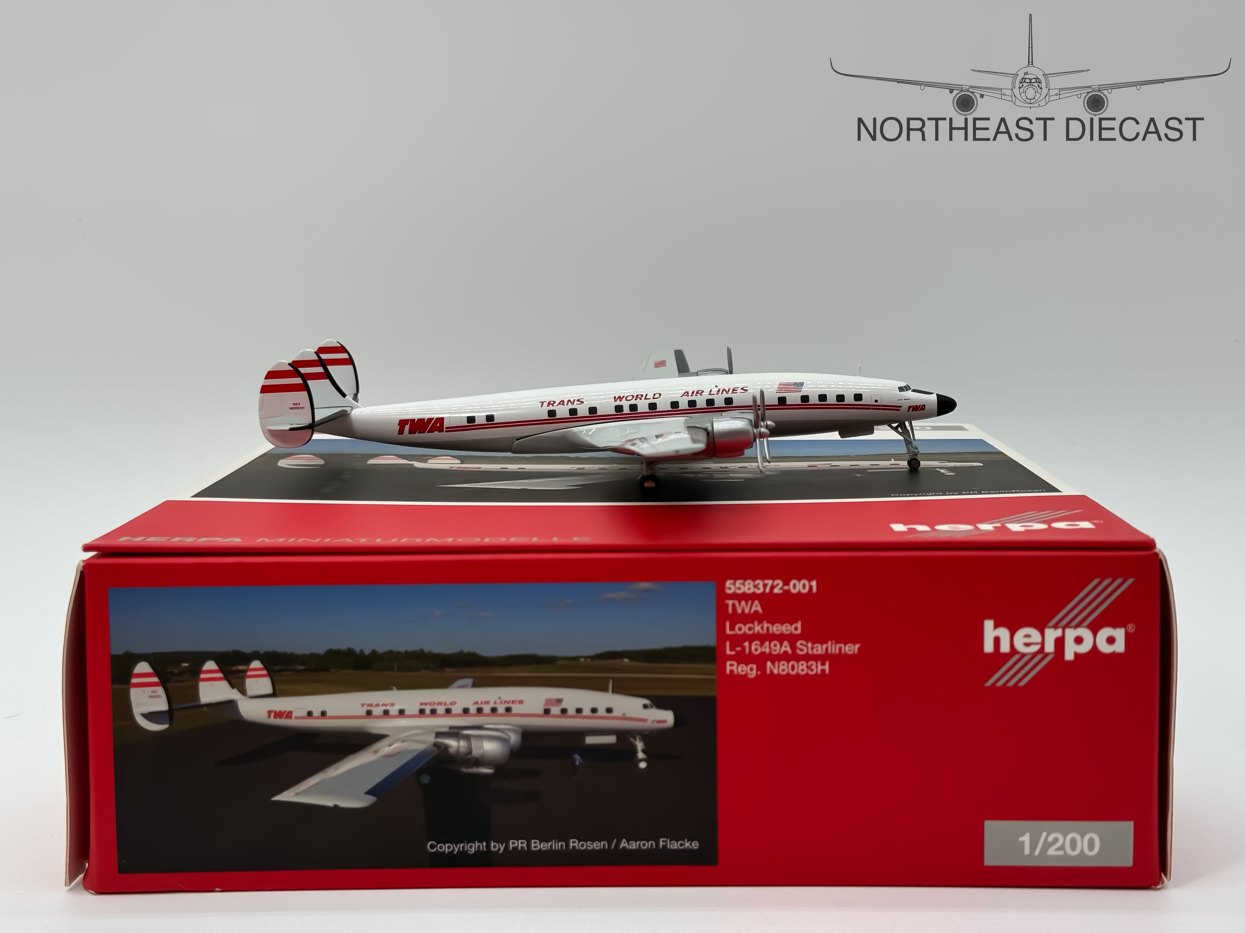 TWA Trans World Airlines Lockheed L-1649 Starliner 1:200 Herpa N8083H (558372-001)