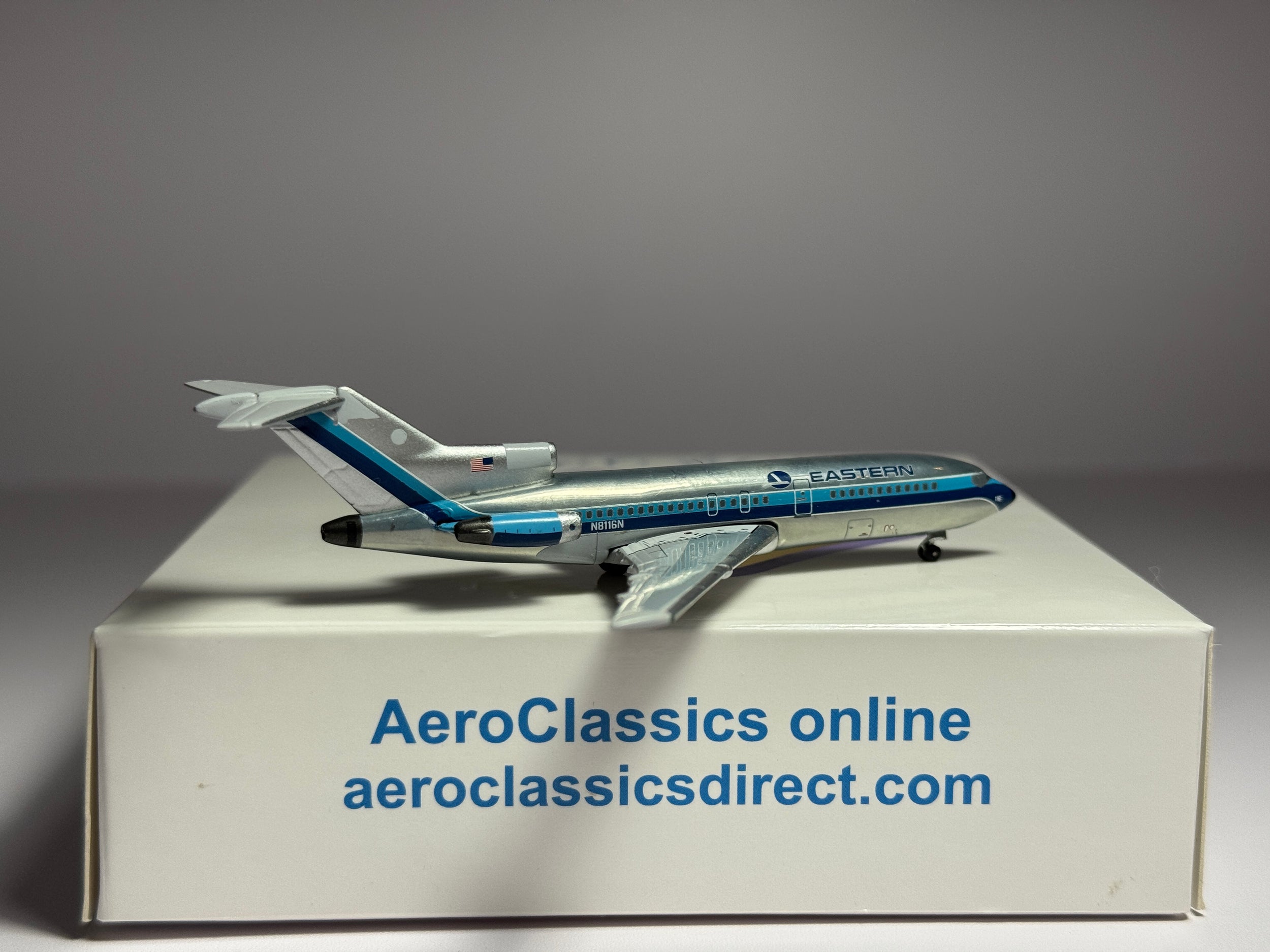Aeroclassics 1:400 Eastern Airlines Boeing 727-100 N8116N Hockey Stick AC411050A