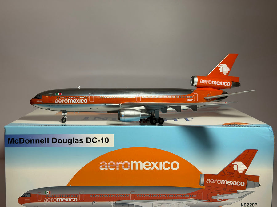 Inflight200 1:200 Aeromexico McDonnell Douglas DC-10-30 N8228P polished IF103AM0825P w/stand