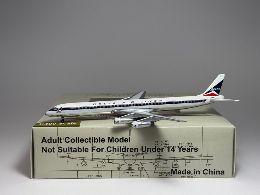 Aeroclassics 1:400 Delta Airlines Douglas DC-8 N822E Widget ACN822E