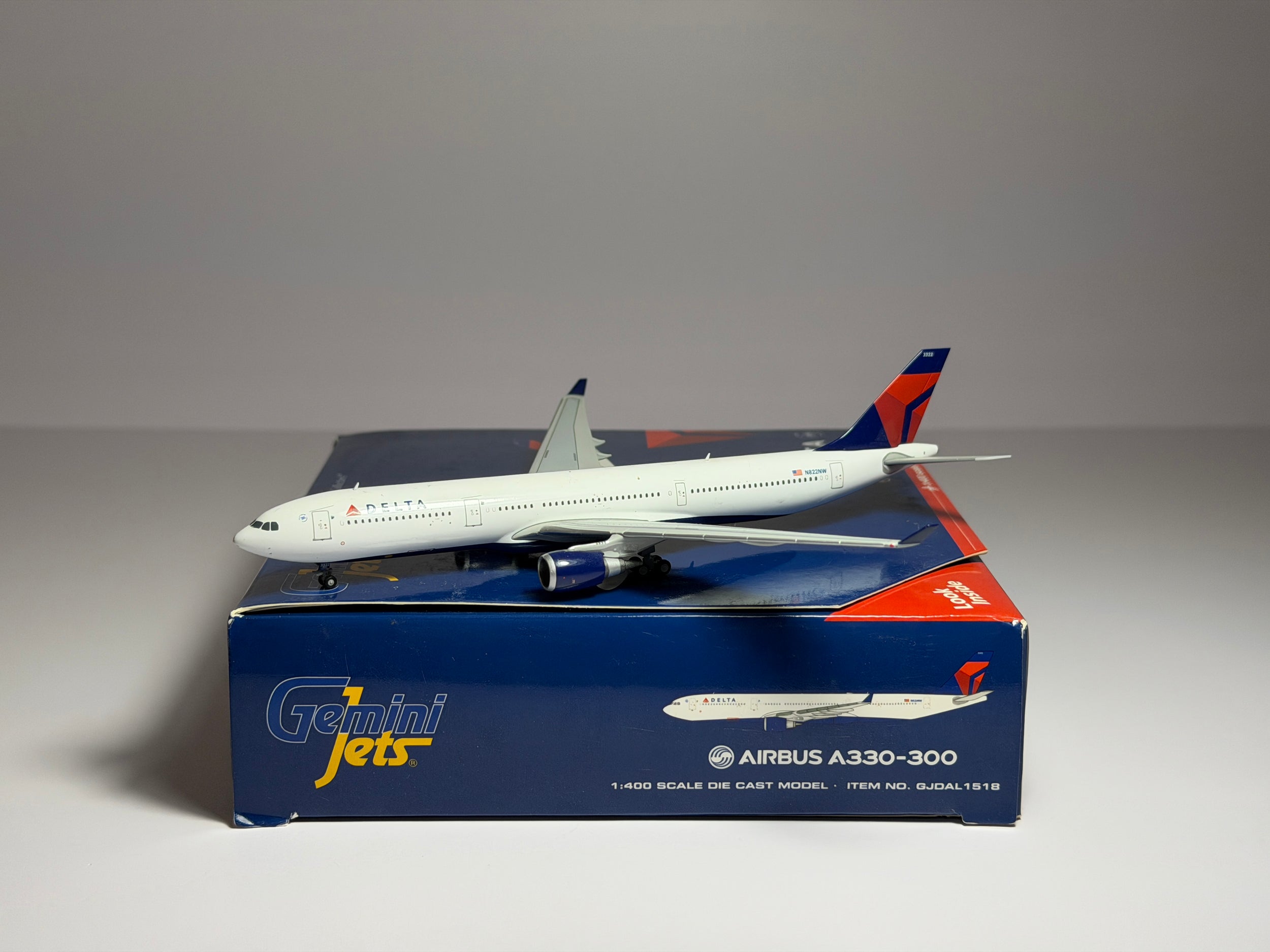 Delta Air Lines Airbus A330-300 1:400 Gemini Jets N822NW (GJDAL1518)