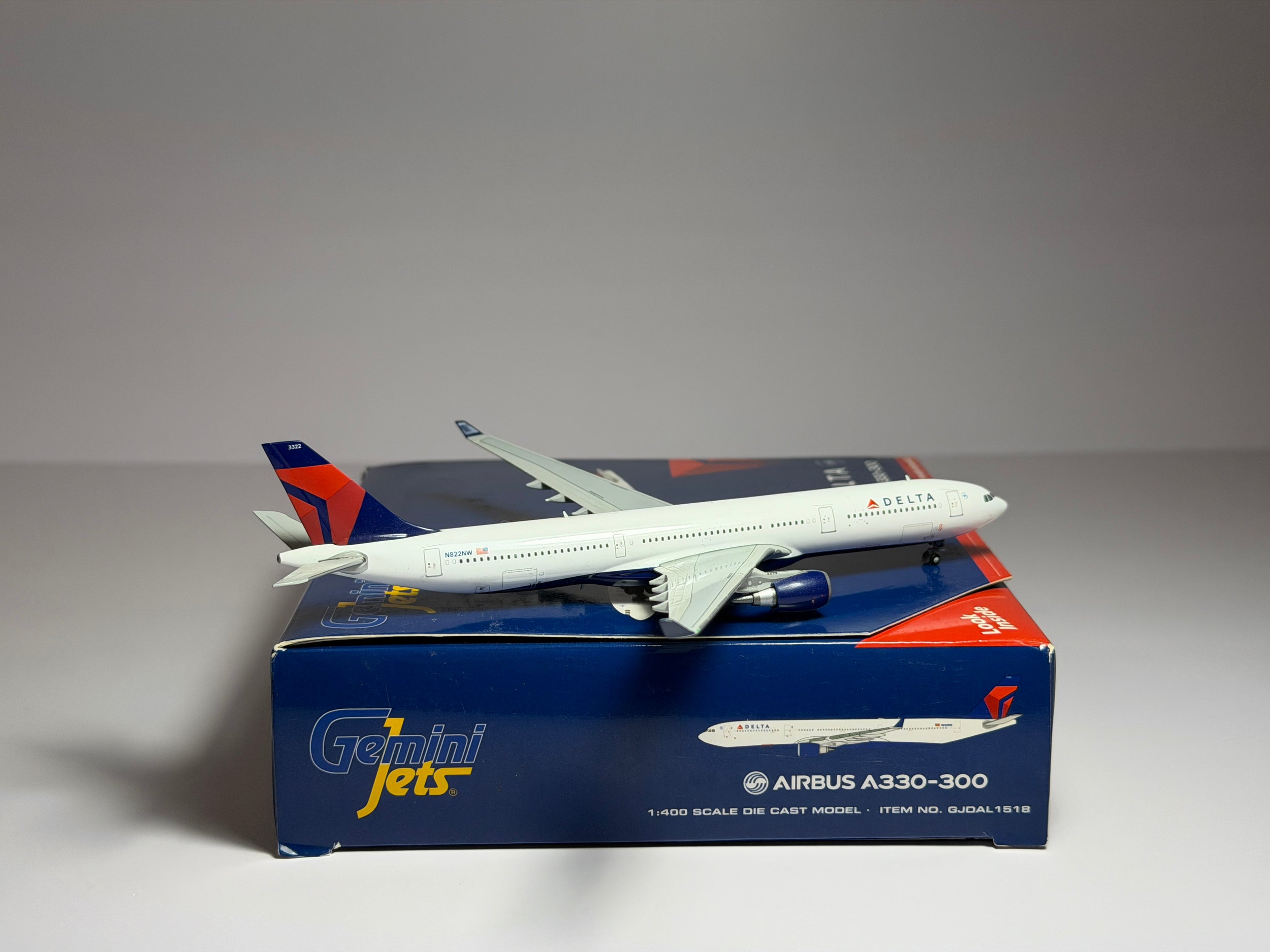 Delta Air Lines Airbus A330-300 1:400 Gemini Jets N822NW (GJDAL1518)