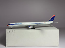 Dragon Wings 1:400 Delta Air Lines Boeing 767-400 N826MH Interim 55159