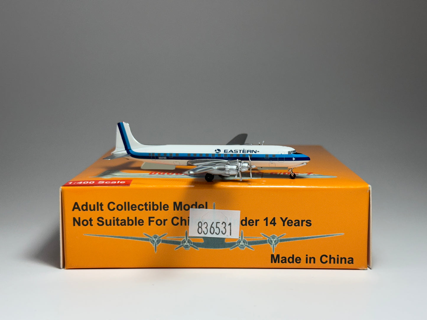 Aeroclassics 1:400 Eastern Airlines Douglas DC-7 N829D Hockey Stick ACN829D