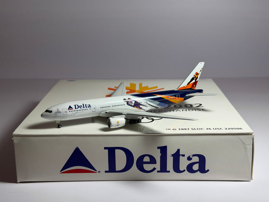 Delta Air Lines Boeing 777-200 1:400 Gemini Jets N864DA (GJDAL128)