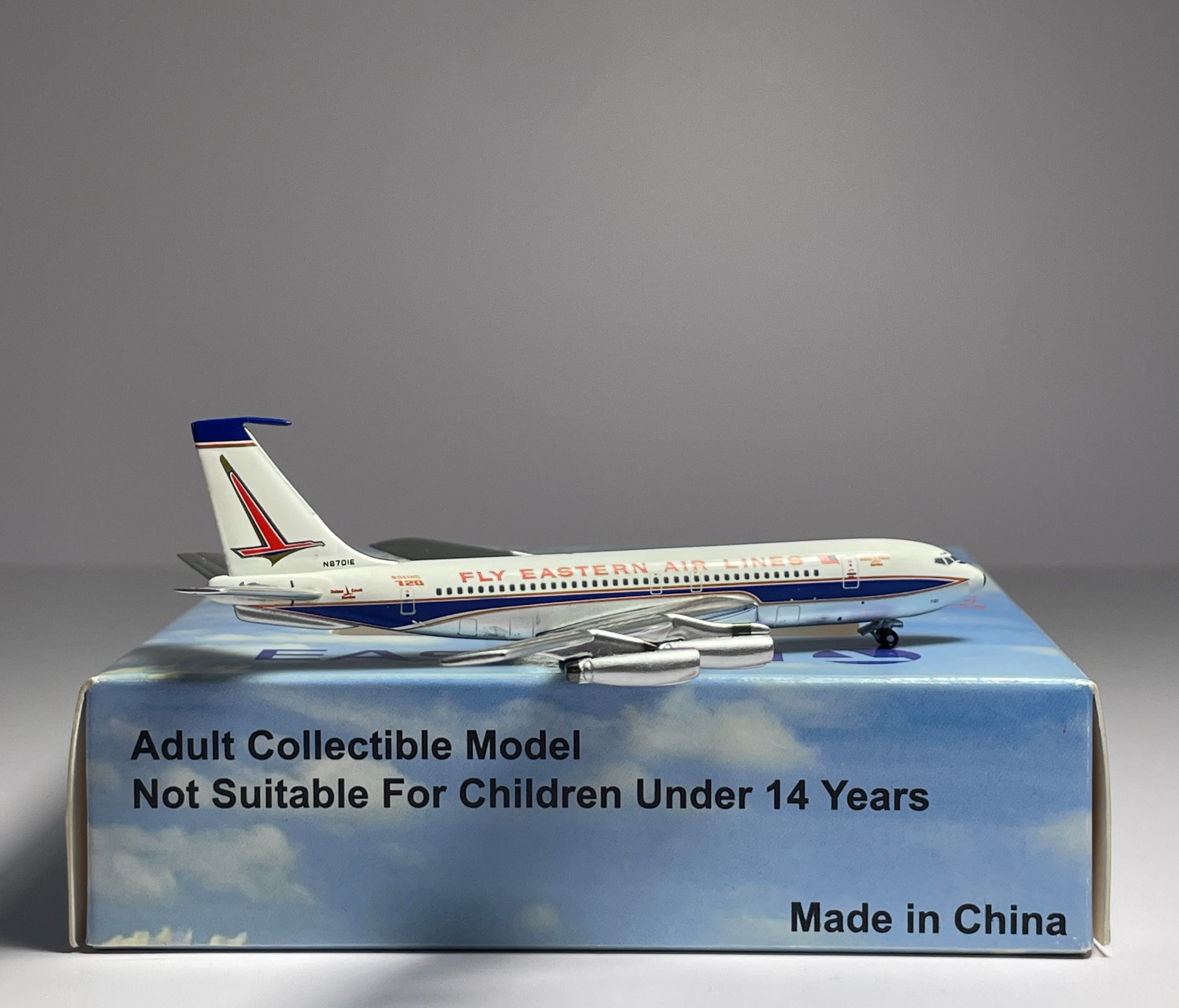 Aeroclassics 1:400 Eastern Air Lines Boeing 720 N8701E Fly Eastern ACN8701E