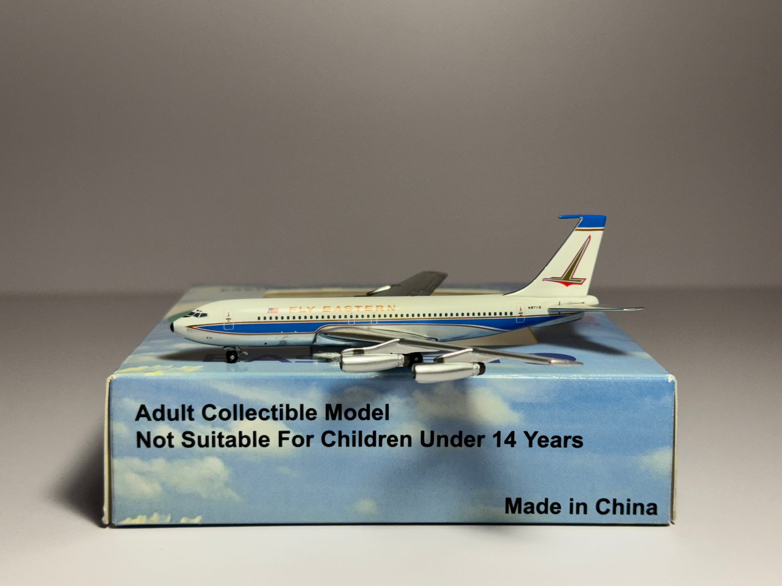 Aeroclassics 1:400 Eastern Airlines Boeing 720 N8711E Fly Eastern ACN8711E