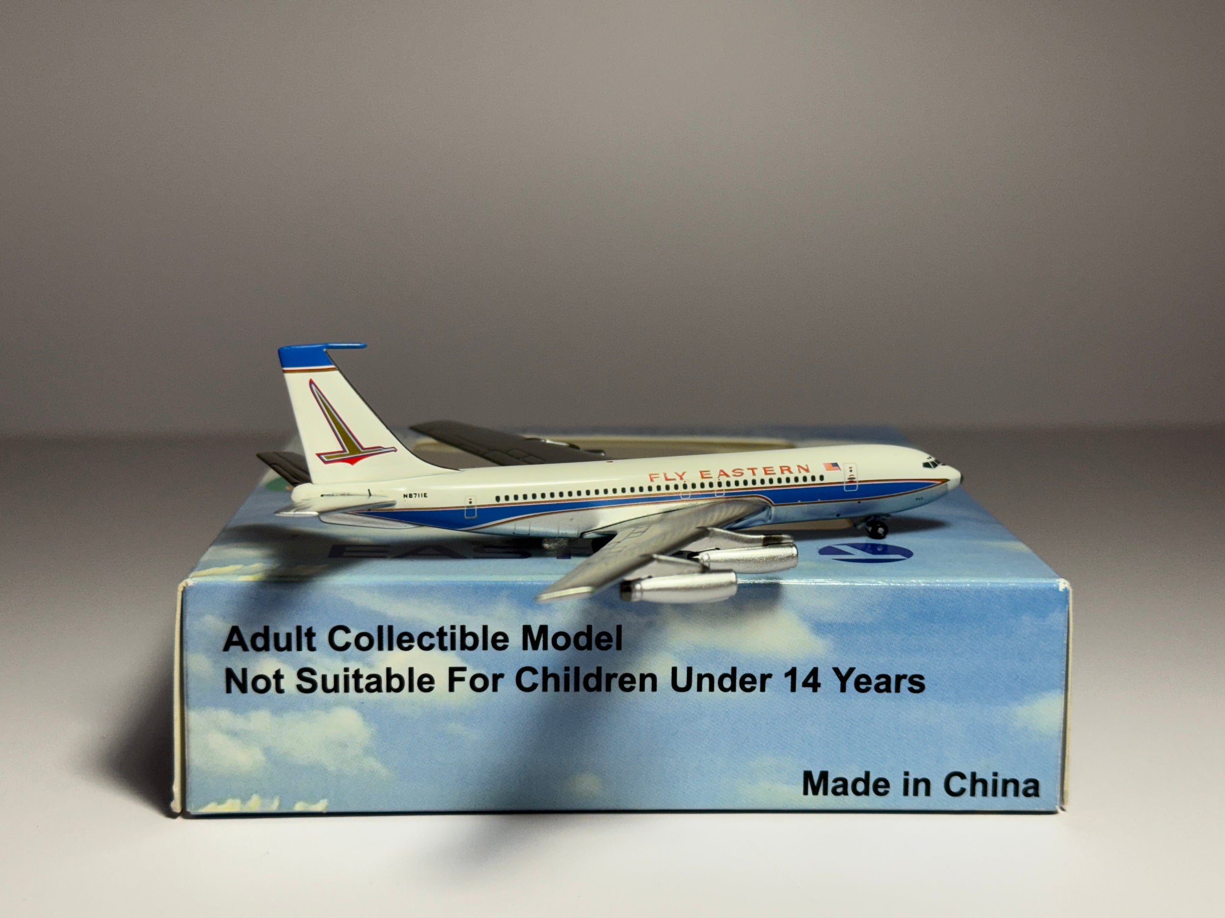 Aeroclassics 1:400 Eastern Airlines Boeing 720 N8711E Fly Eastern ACN8711E