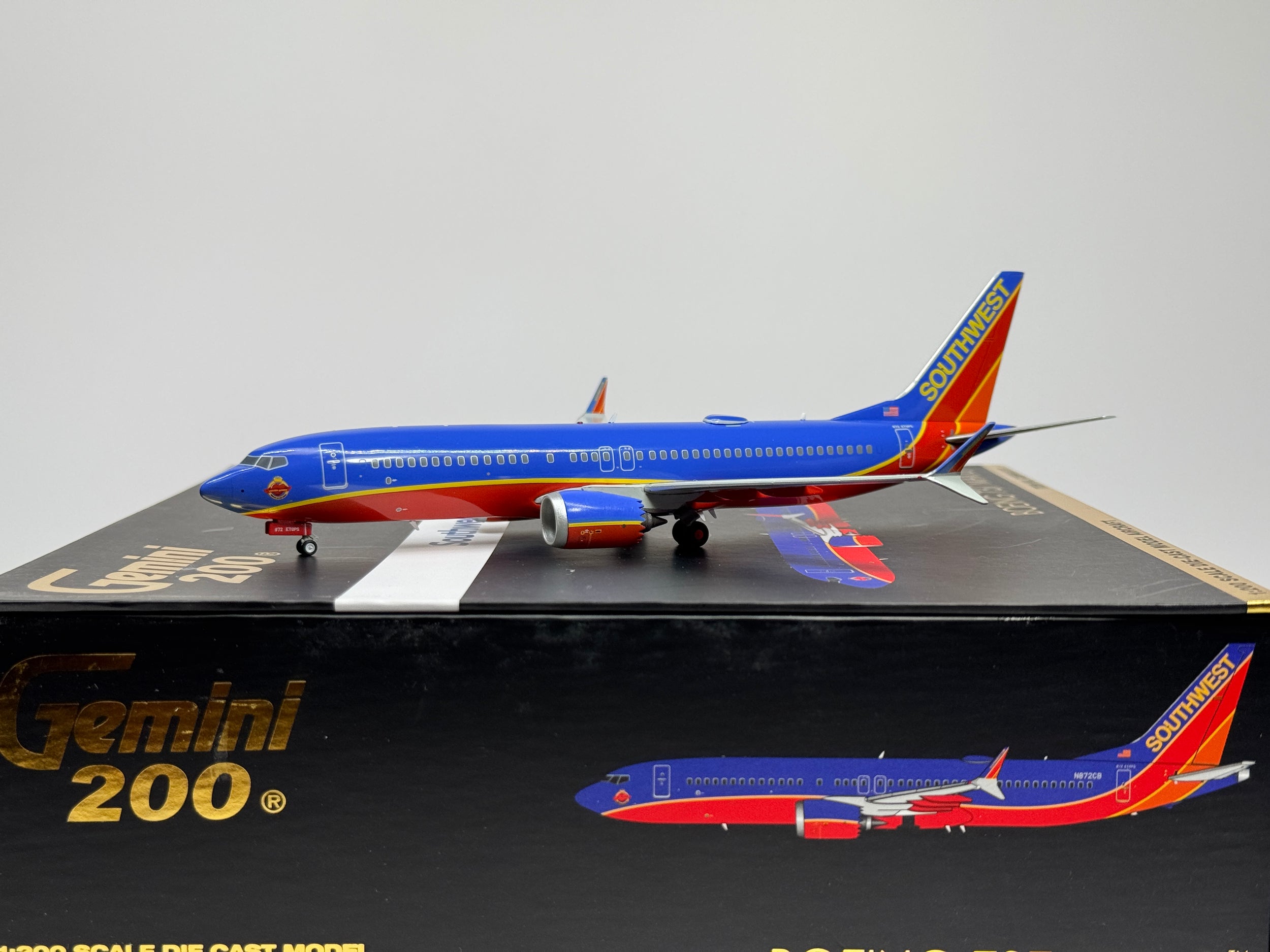 Gemini Jets 1:200 Southwest Boeing 737 MAX 8 N872CB Canyon Blue G2SWA1217