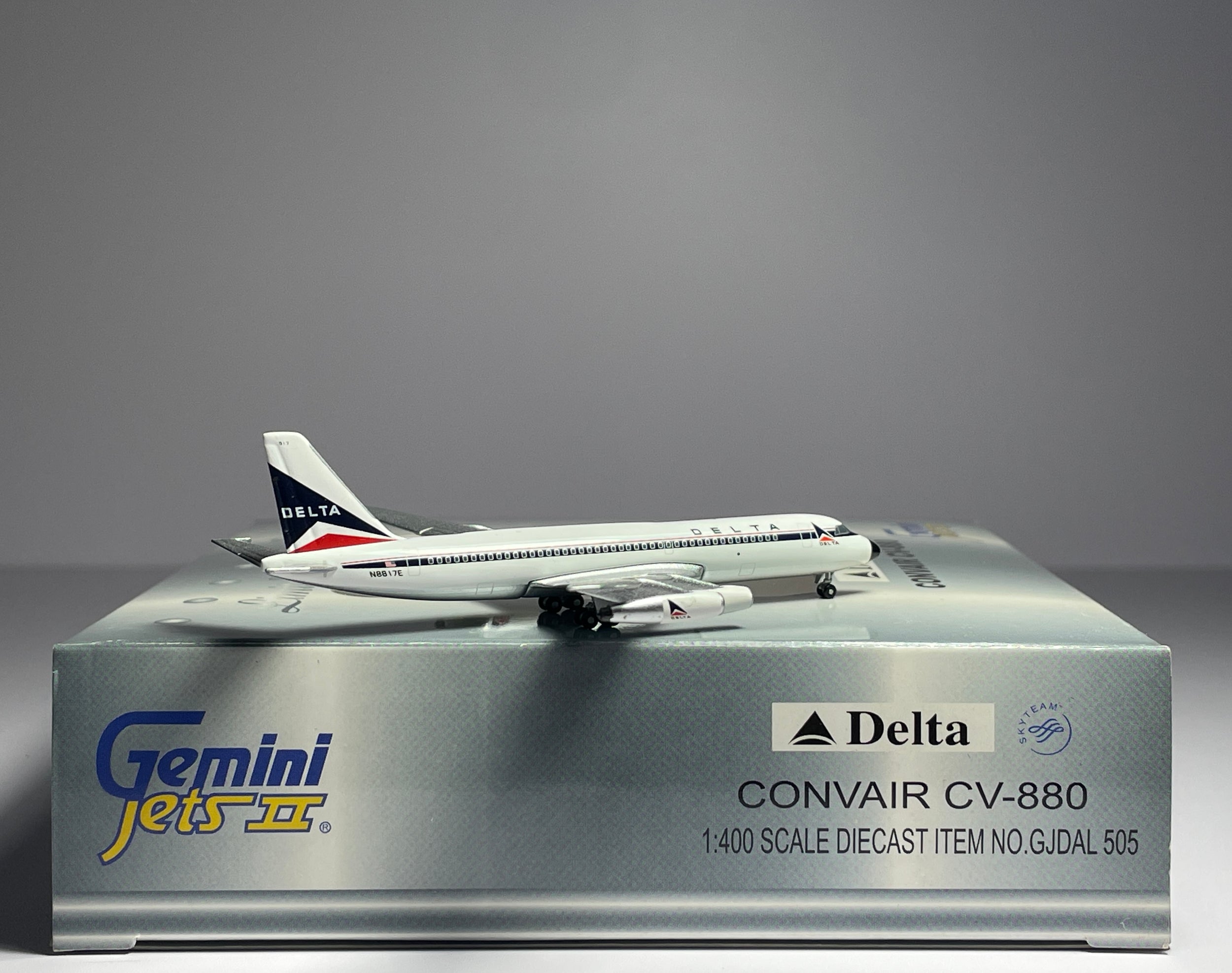 Gemini Jets 1:400 Delta Air Lines Convair CV-880 N8817E Widget GJDAL505