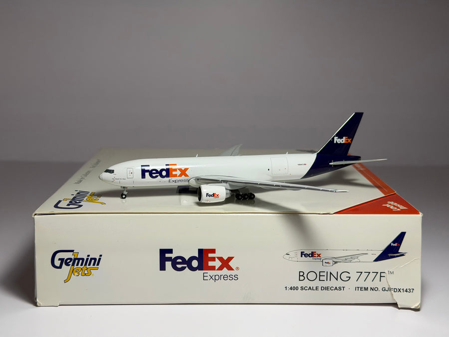 Gemini Jets 1:400 FedEx Express Boeing 777F N884FD GJFDX1437