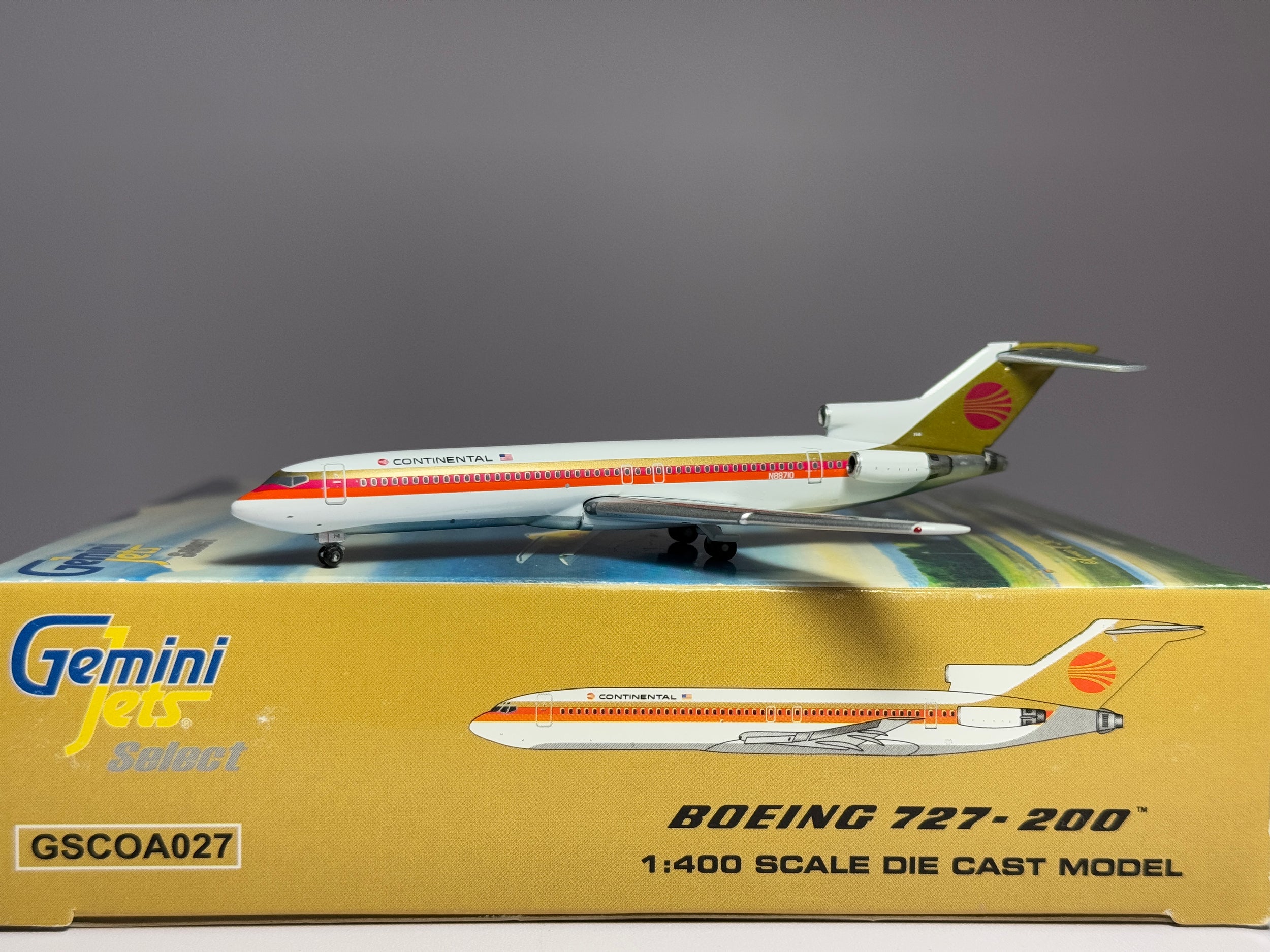 Gemini Jets 1:400 Continental Airlines Boeing 727-200 N88710 Red Meatball GSCOA027