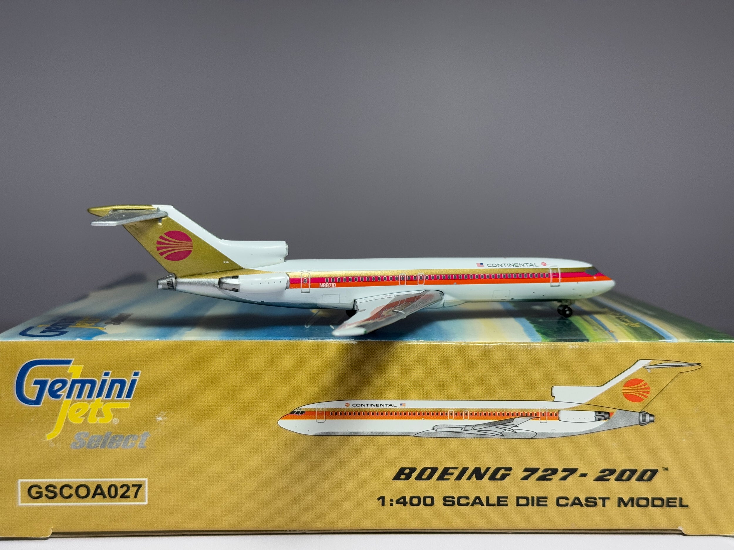 Gemini Jets 1:400 Continental Airlines Boeing 727-200 N88710 Red Meatball GSCOA027