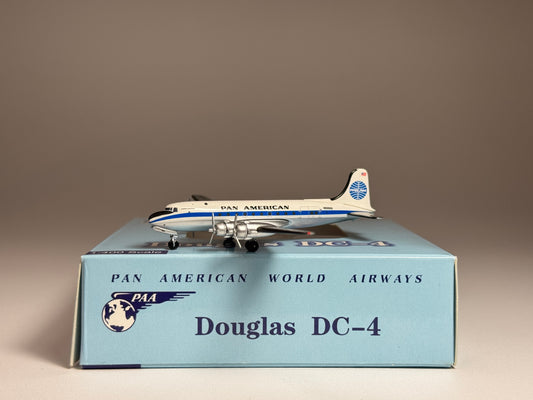 Aeroclassics 1:400 Pan American Douglas DC-4 N88886 ACN88886