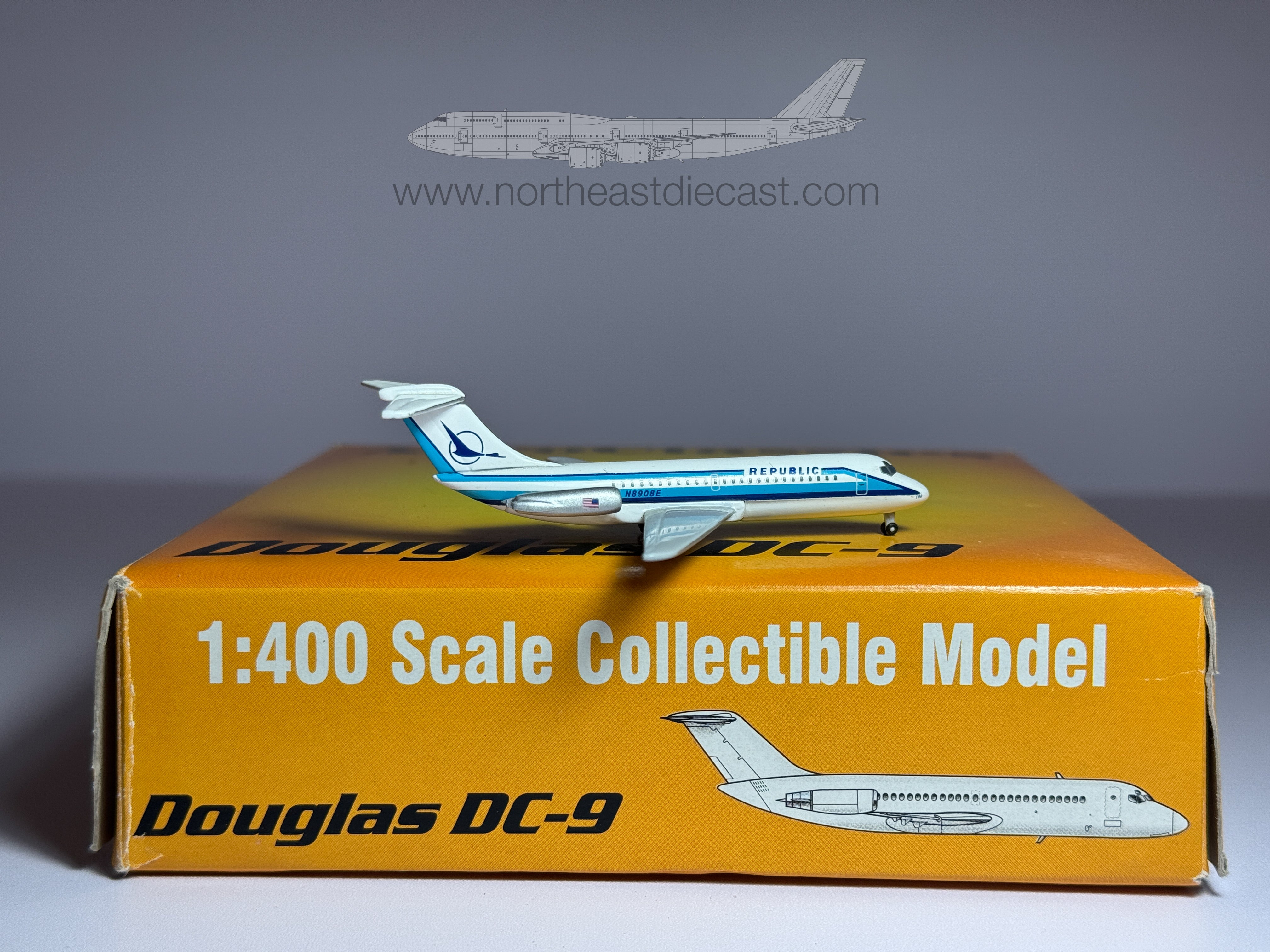 航空機・ヘリコプター 1/200 LIMITED EDITION DC-9-30 Douglas DC-9 Diecast Aircraft Models · Northeast Diecast
