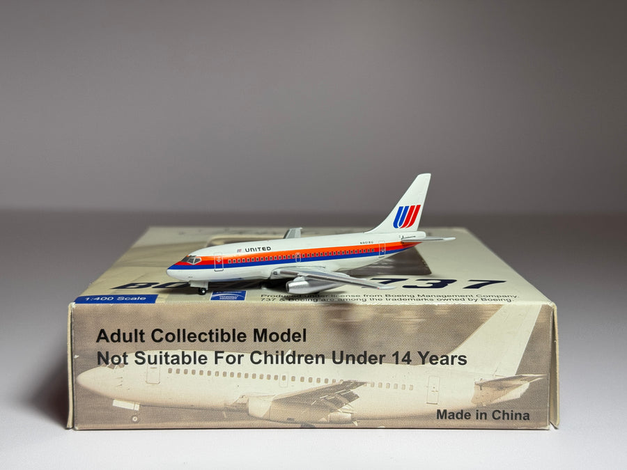 Aeroclassics 1:400 United Airlines Boeing 737-222 N9018U Saul Bass ACN9018U