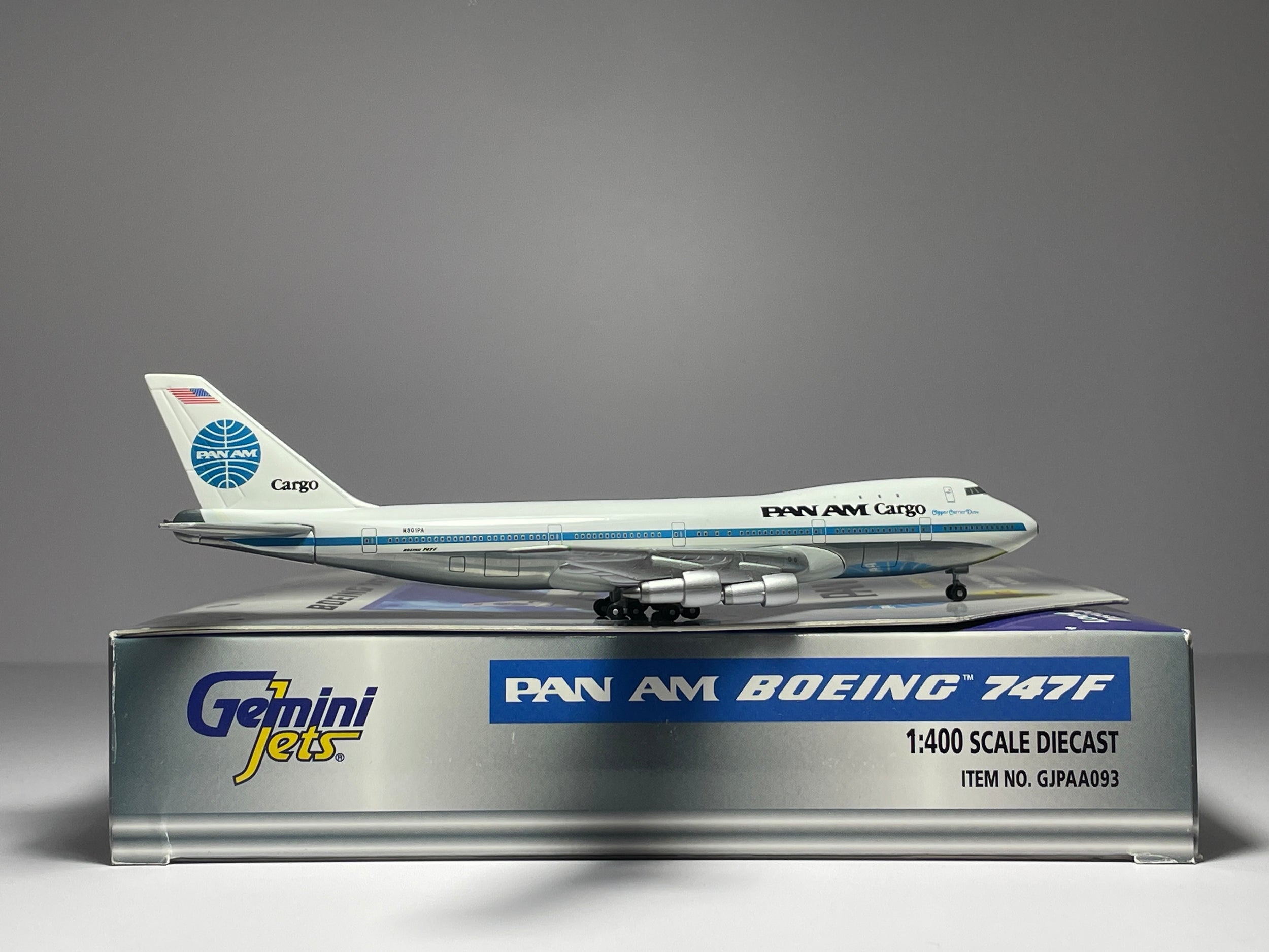 Gemini Jets 1:400 Pan American Boeing 747-100F N901PA Clipper Carrier Dove GJPAA093