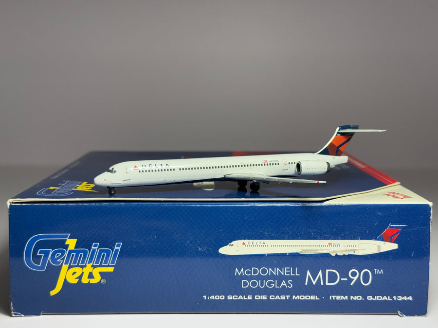 1:400 Gemini Jets Delta Air Lines McDonnell Douglas MD-90 N902DA GJDAL1344