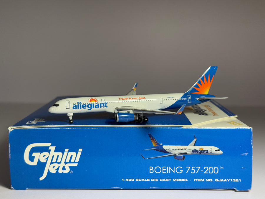 Gemini Jets 1:400 Allegiant Air Boeing 757-200 N902NV GJAAY1321