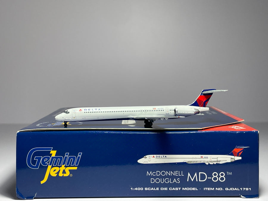 Gemini Jets 1:400 Delta Air Lines McDonnell Douglas MD-88 N903DE current colors GJDAL1791