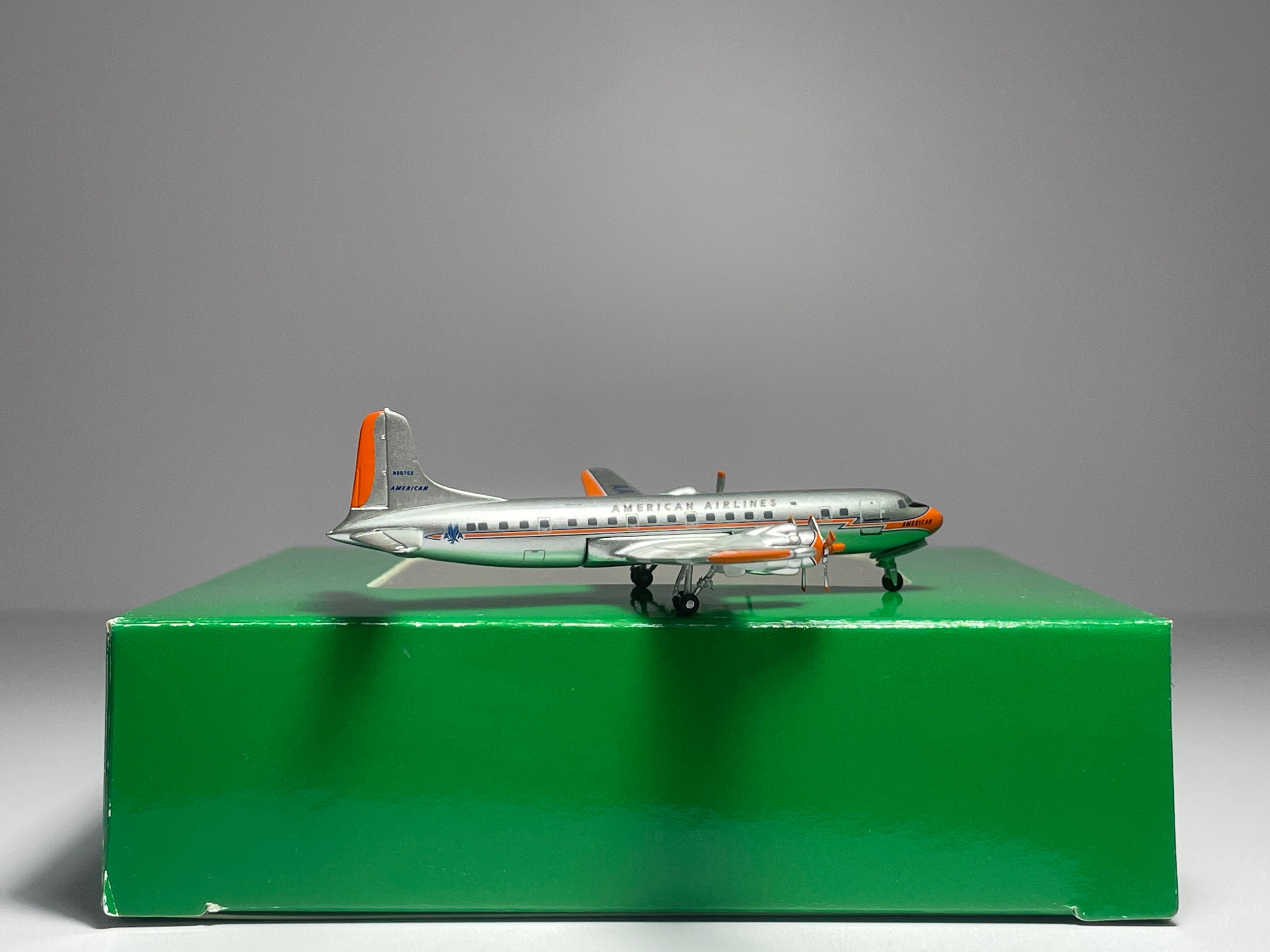 Aeroclassics 1:400 American Airlines Douglas DC-6 N90752 Flagship New York ACN90752
