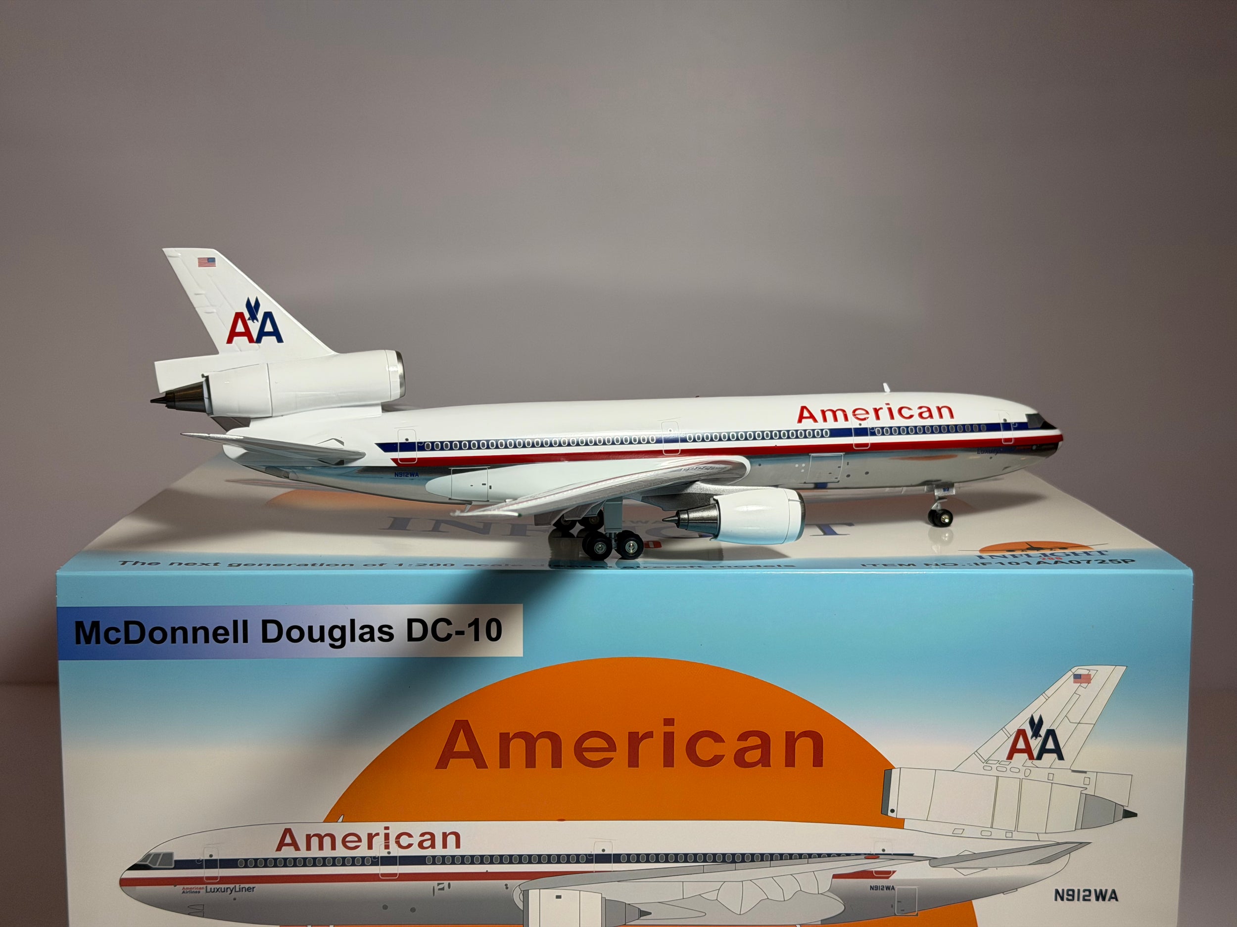 Inflight200 1:200 American Airlines McDonnell Douglas DC-10-10 N912WA polished IF101AA0725P w/stand