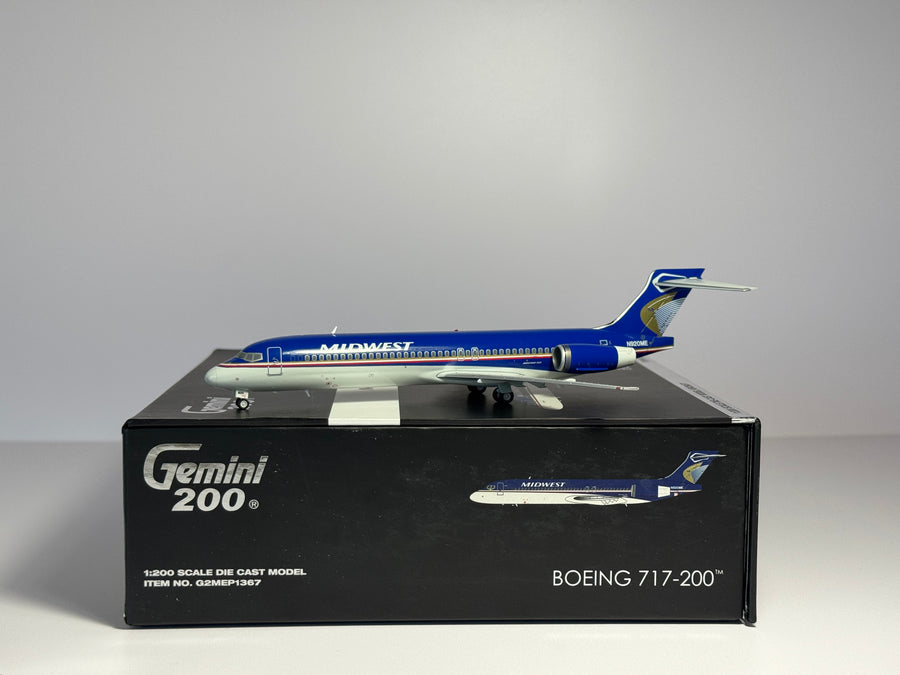 Gemini Jets 1:200 Midwest Express Boeing 717-200 N920ME G2MEP1367