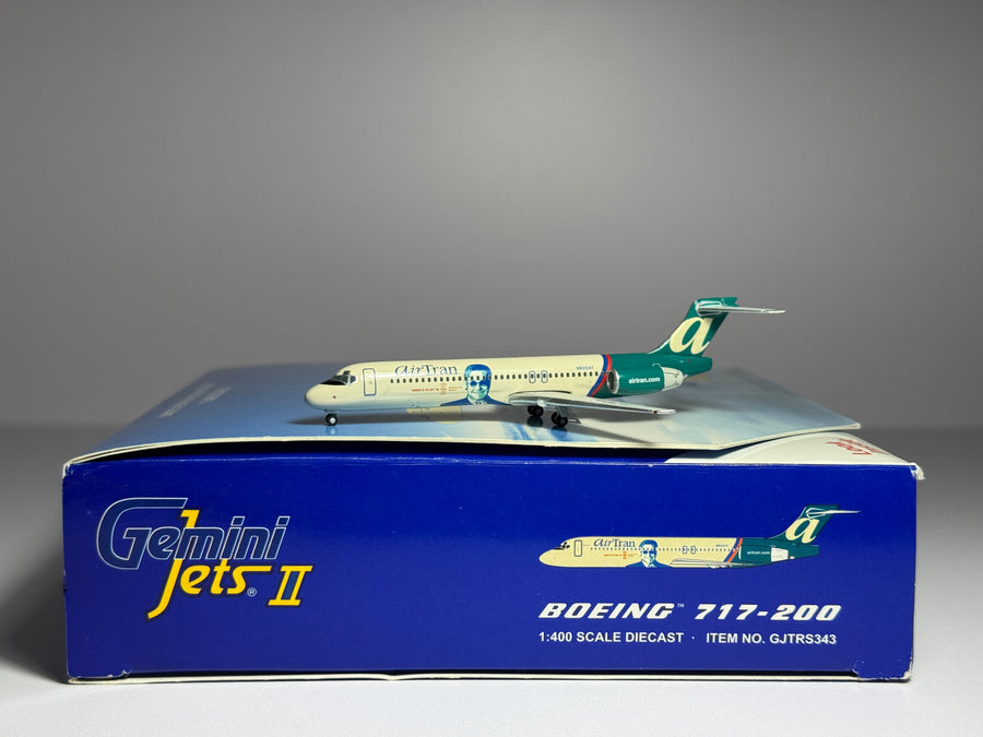 Gemini Jets 1:400 Air Tran Boeing 717-200 N933AT Elton John GJTRS343