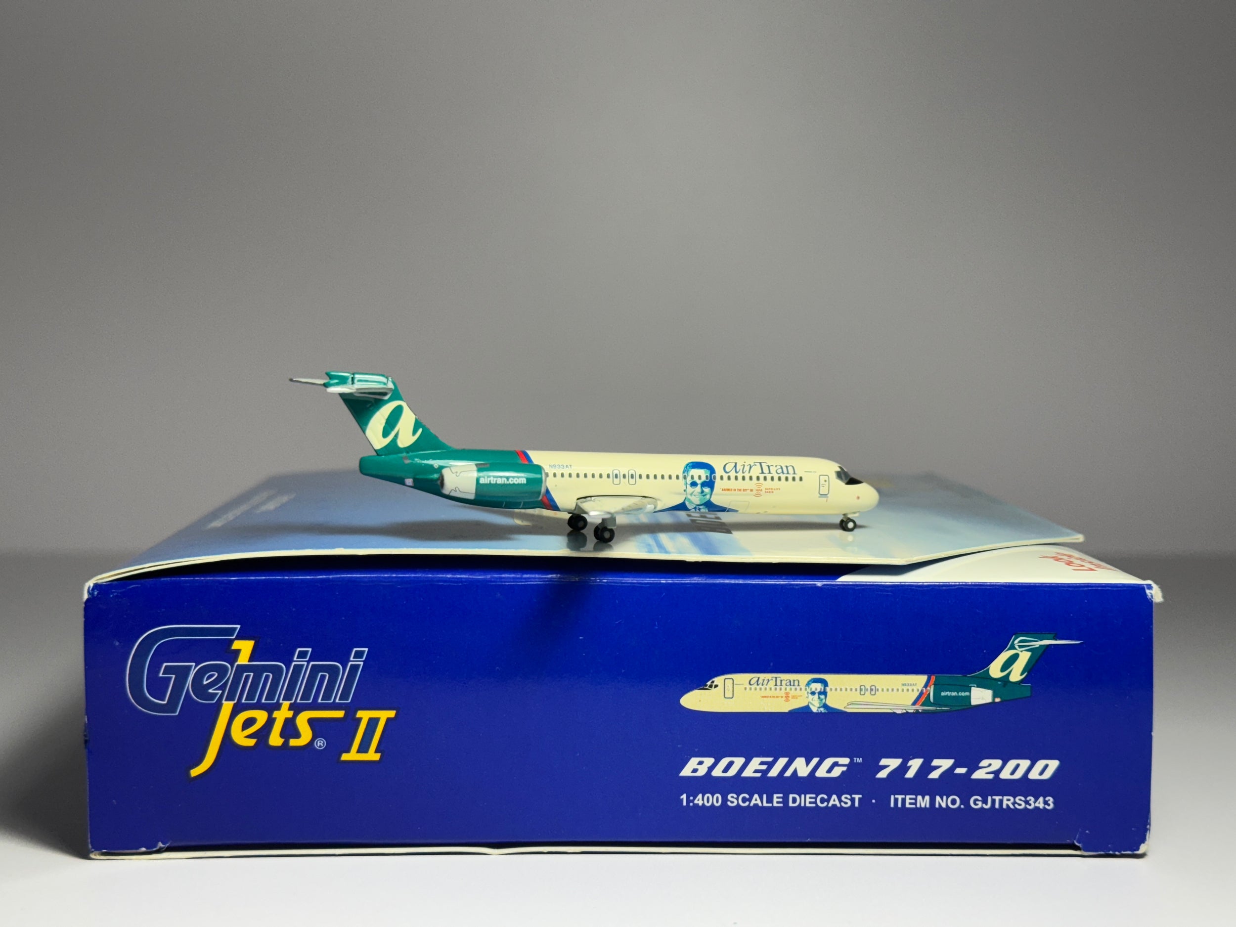 Gemini Jets 1:400 Air Tran Boeing 717-200 N933AT Elton John GJTRS343