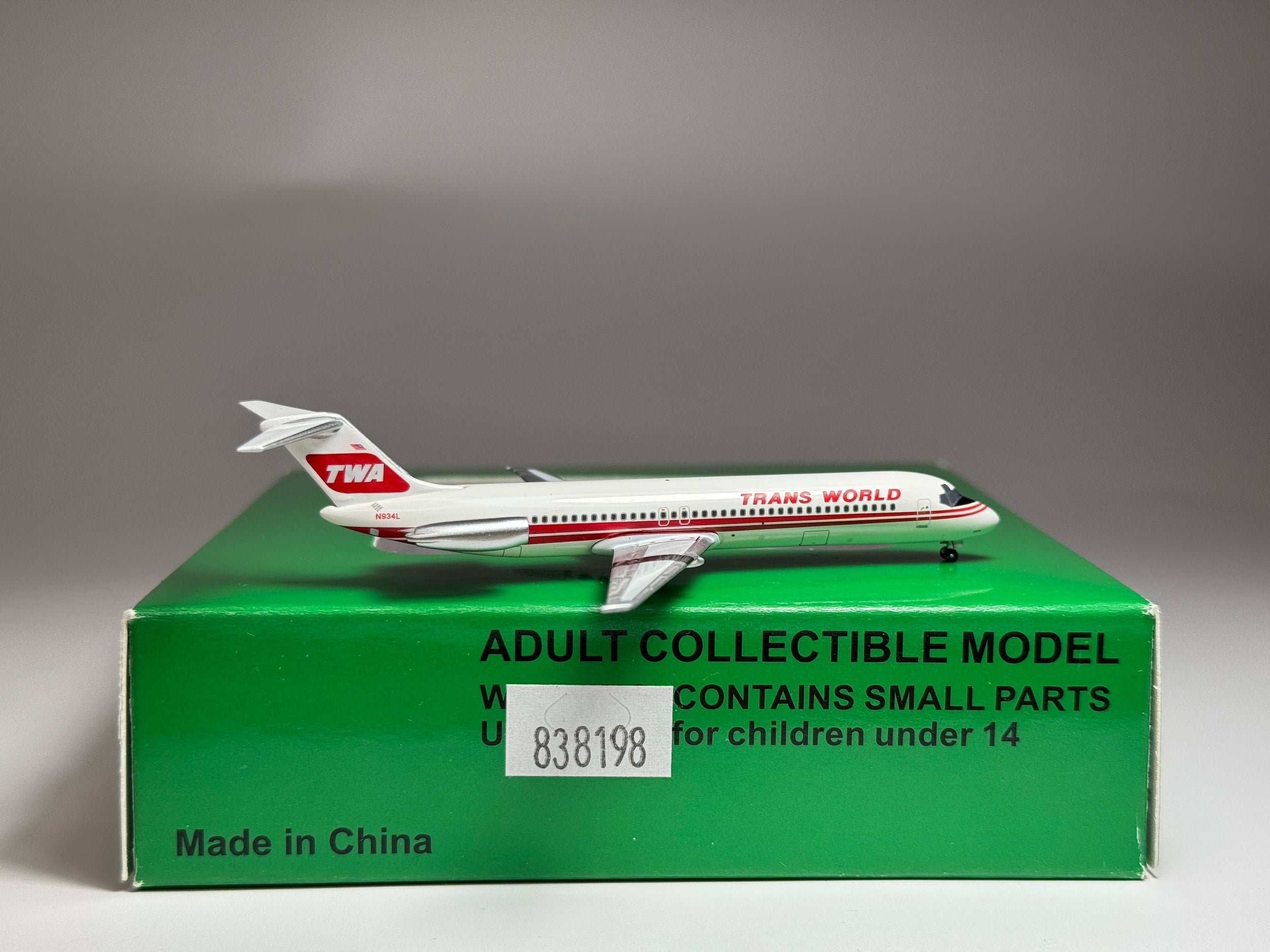 Aeroclassics 1:400 TWA Douglas DC-9 N934L Twin Stripe ACN934L