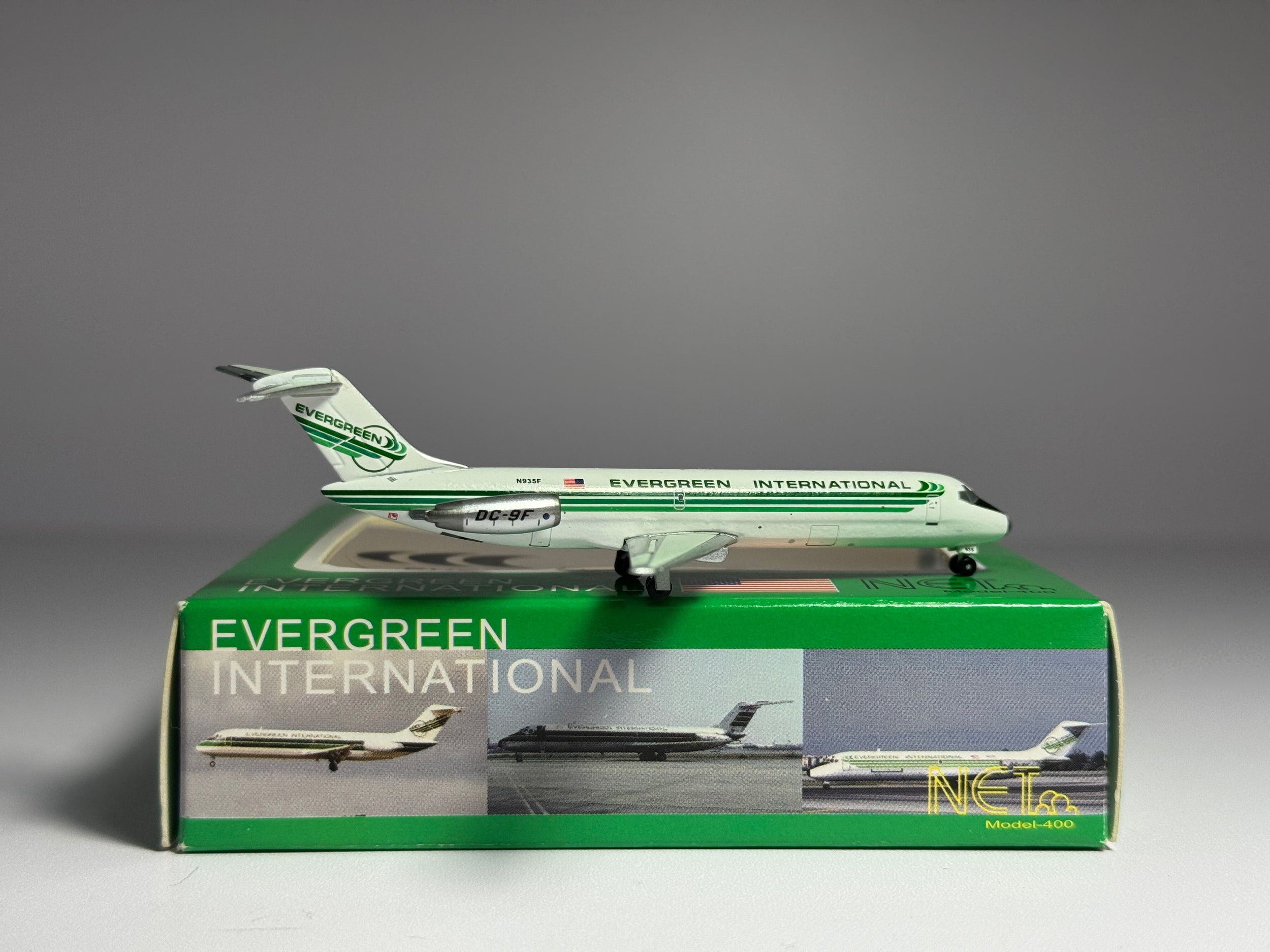 Net Models 1:400 Evergreen International Douglas DC-9-30F N935F NMN935F