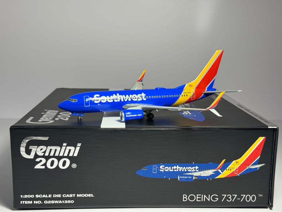Gemini Jets 1:200 Southwest Airlines Boeing 737-700 N943WN new colors G2SWA1350