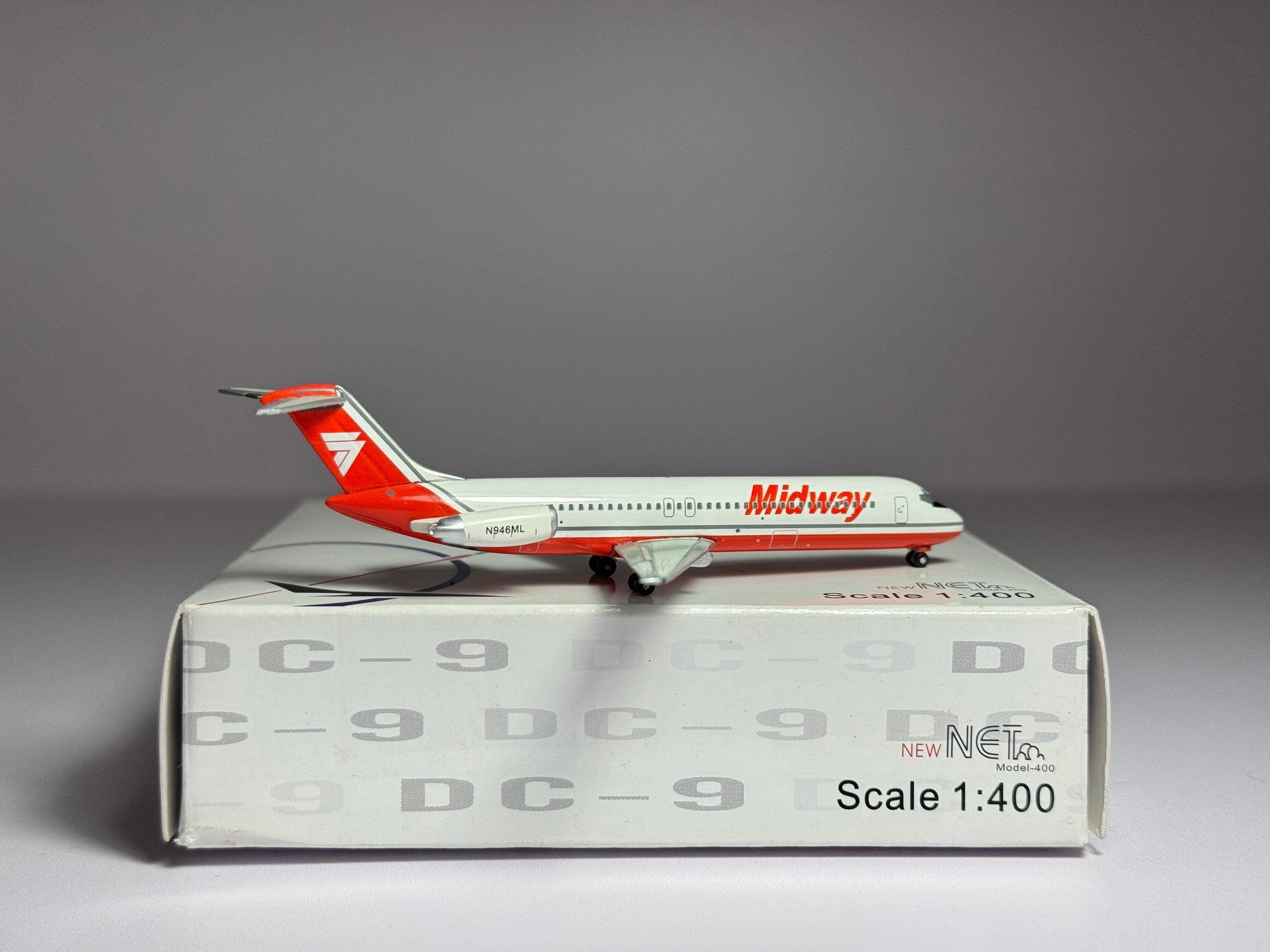 Net Models 1:400 Midway Airlines Douglas DC-9-30 N946ML NMN946ML