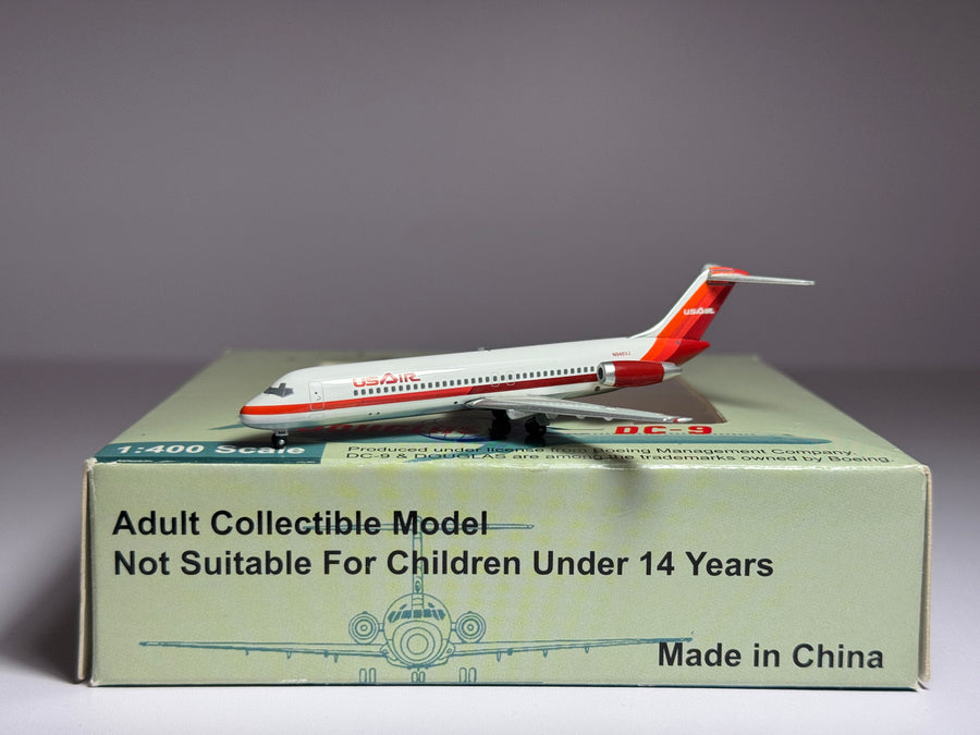 Aeroclassics 1:400 USAir McDonnell Douglas DC-9-32 N946VJ ACN946VJ