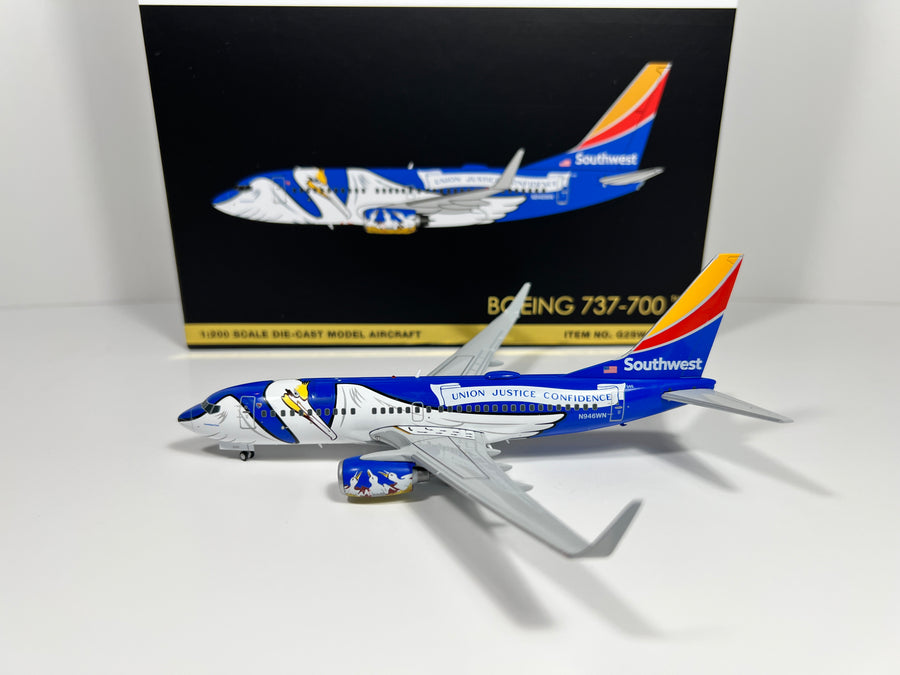 Gemini Jets 1:200 Southwest Airlines Boeing 737-700 N946WN Louisiana One G2SWA926