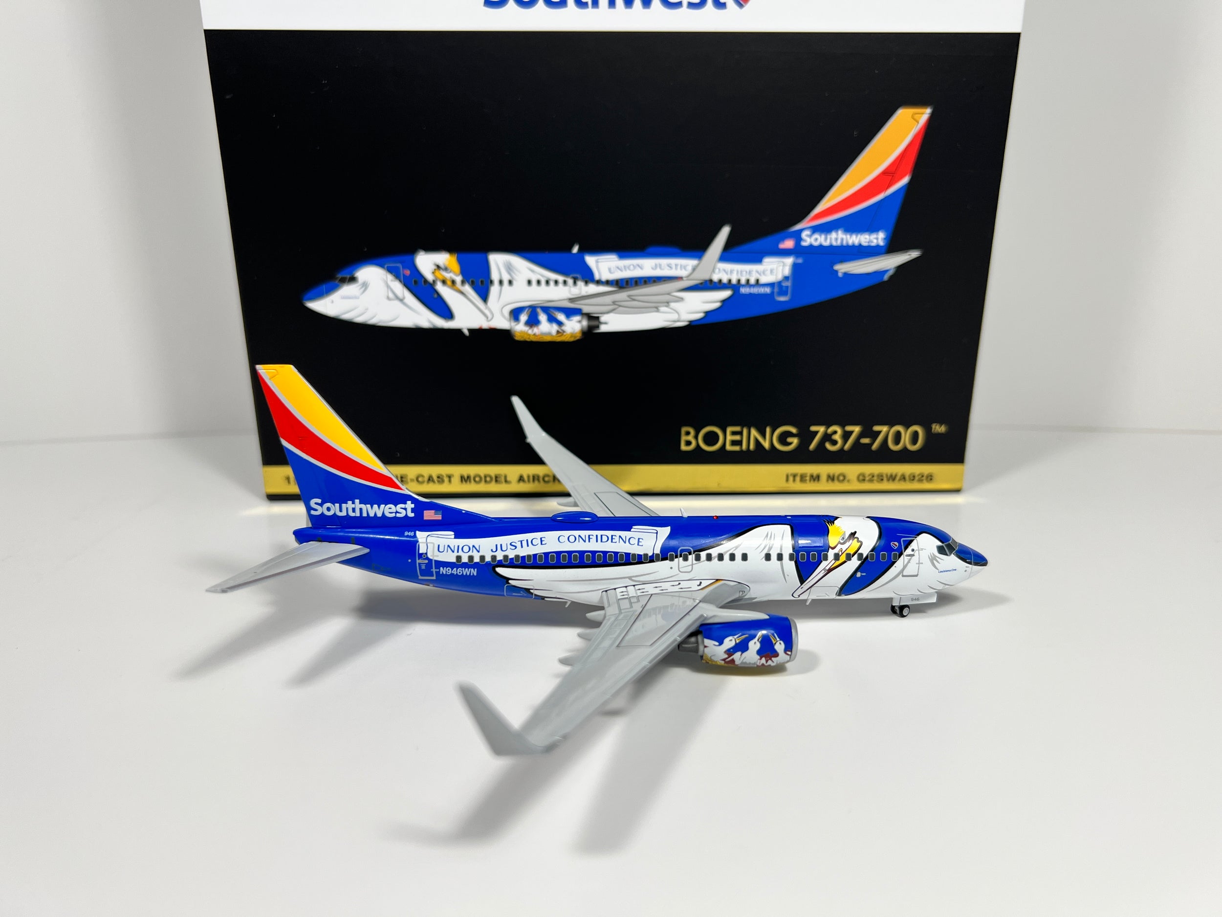 Gemini Jets 1:200 Southwest Airlines Boeing 737-700 N946WN Louisiana One G2SWA926