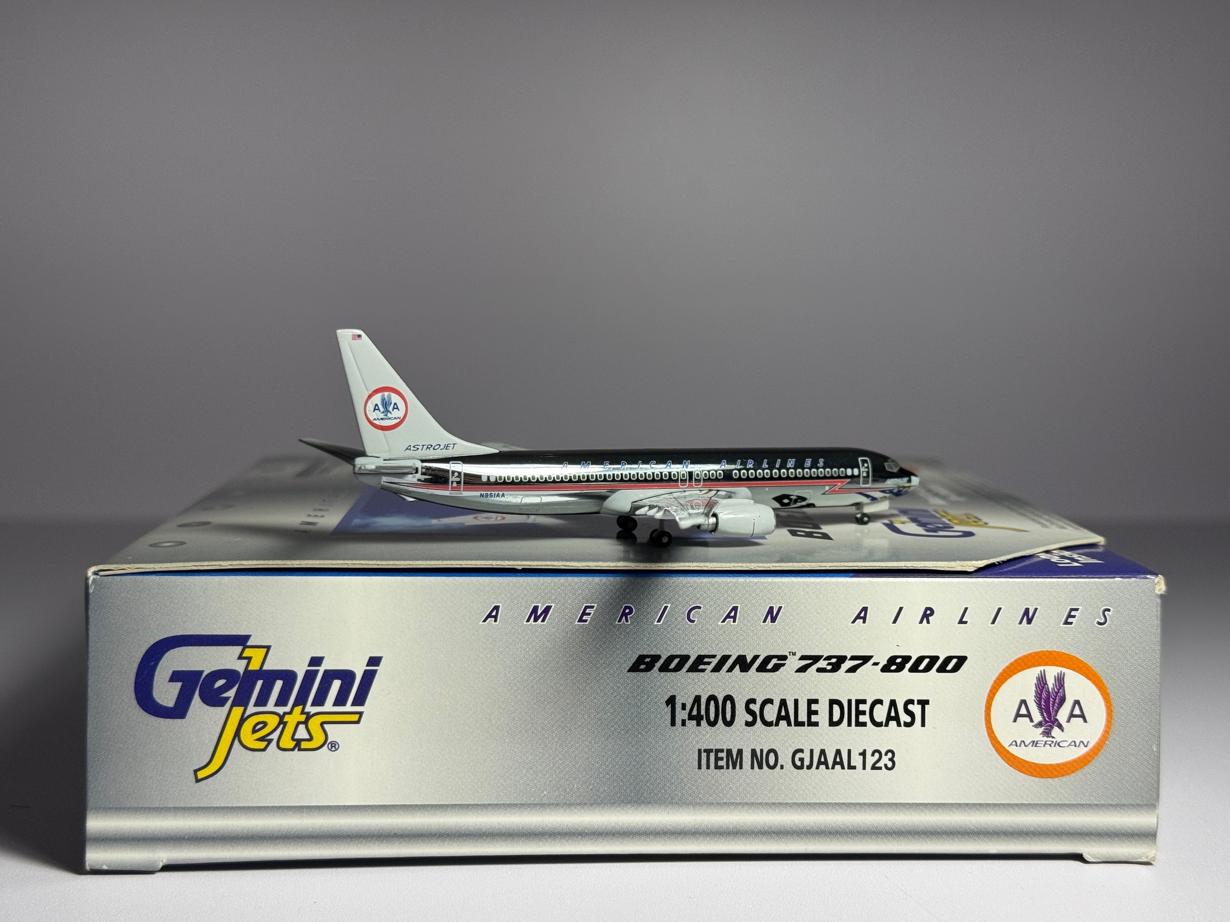 Gemini Jets 1:400 American Airlines Boeing 737-800 N951AA Astrojet GJAAL123