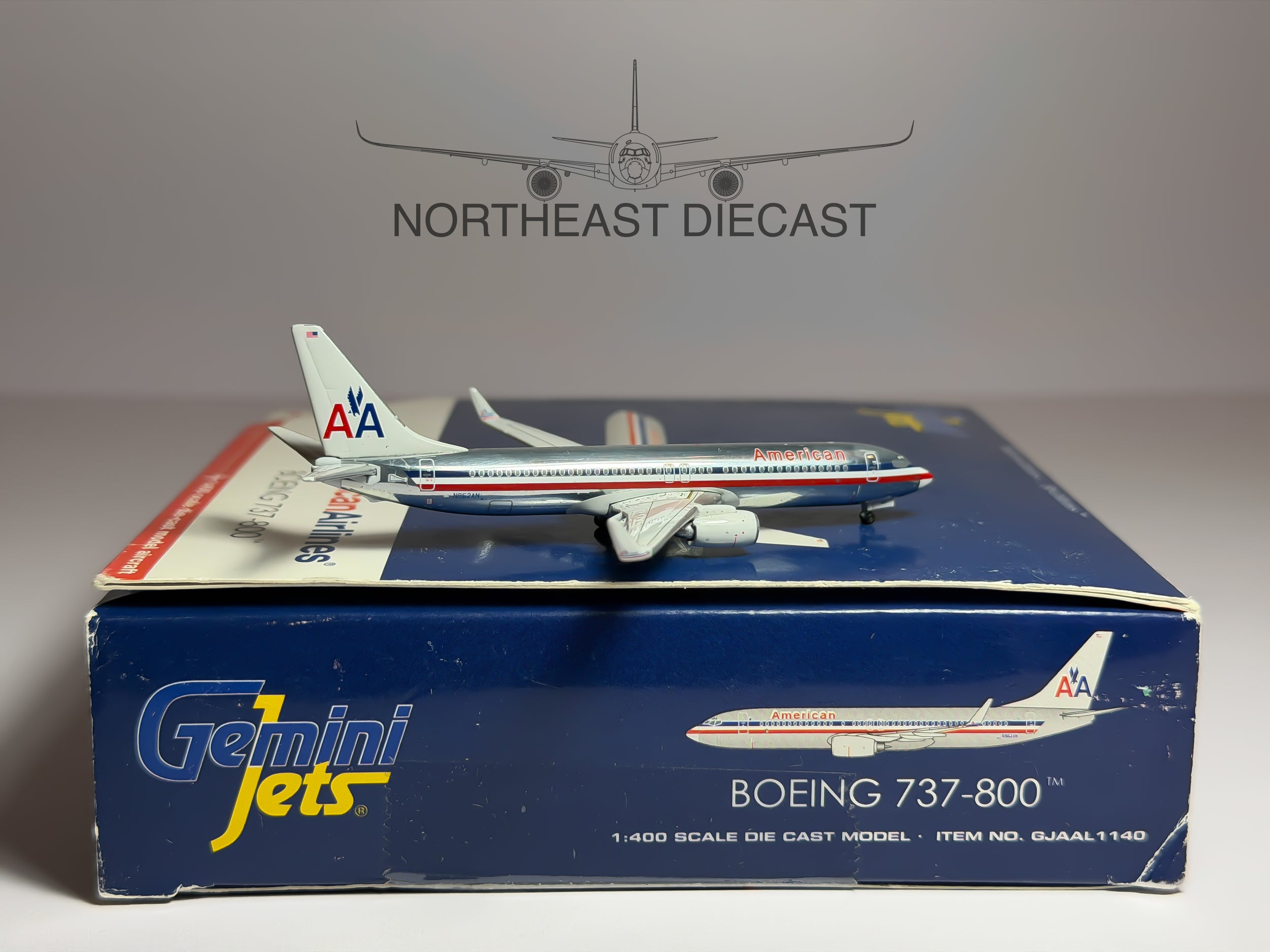 American Airlines Boeing 737-800 1:400 Gemini Jets N962AN (GJAAL1140)