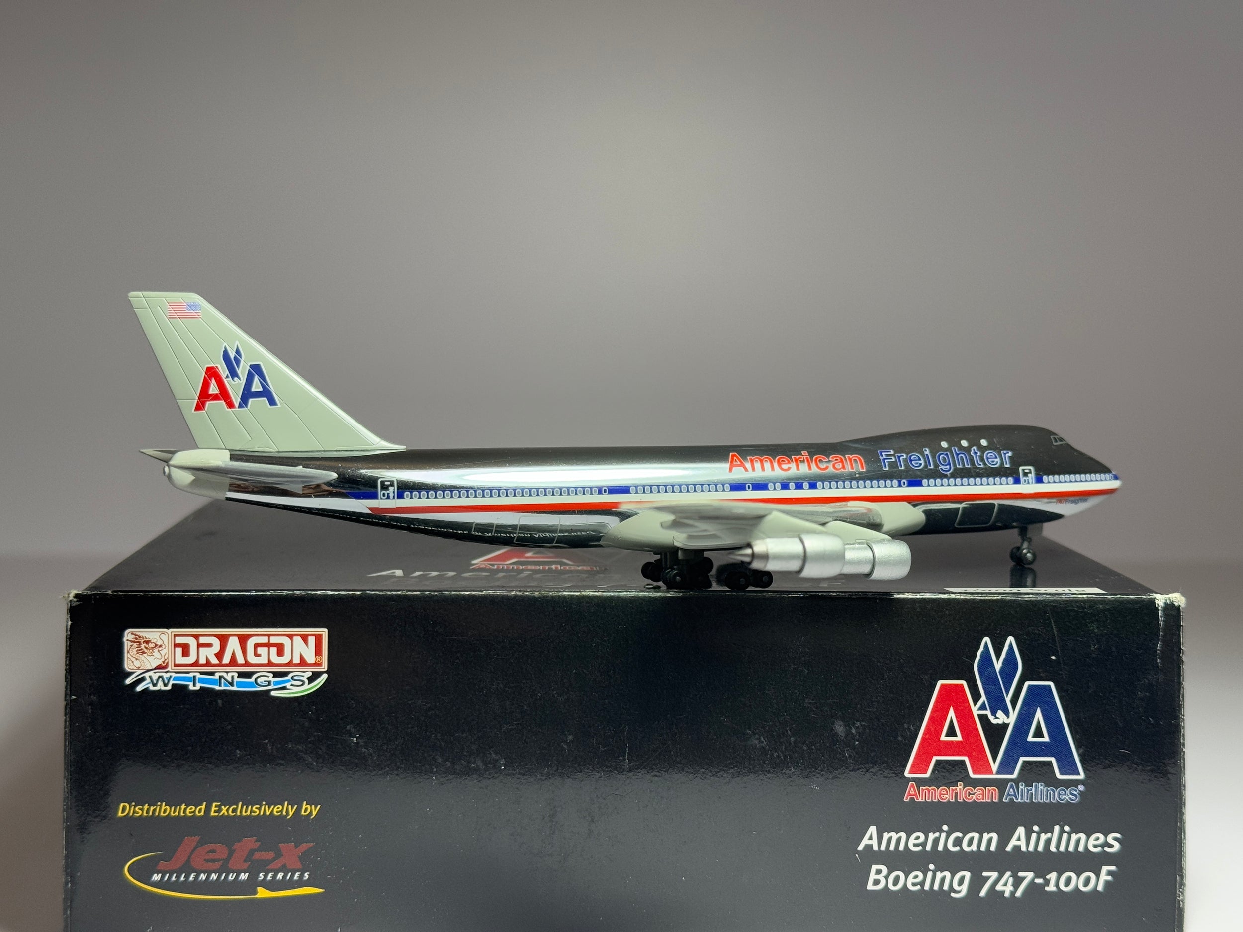 Jet-X 1:400 American Airlines Boeing 747-100F N9673 "Freighter" polished JX001
