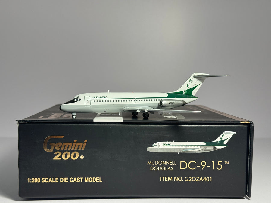 Gemini Jets 1:200 Ozark Airlines Douglas DC-9-10 N971Z 1960s scheme G2OZA401