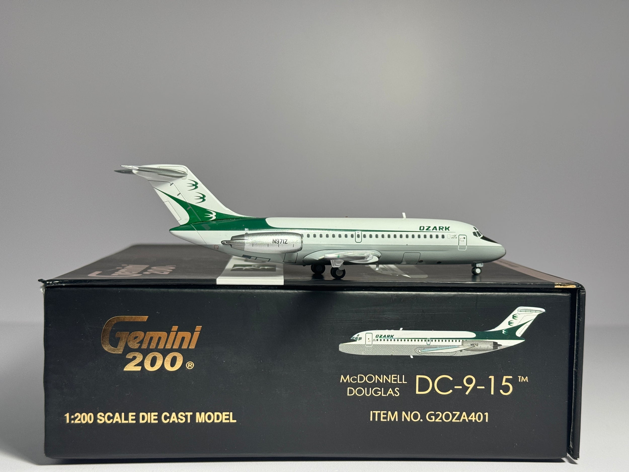 Gemini Jets 1:200 Ozark Airlines Douglas DC-9-10 N971Z 1960s scheme G2OZA401