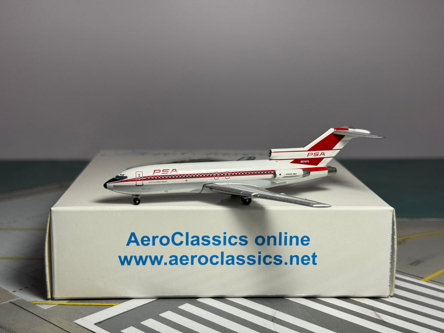Aeroclassics 1:400 PSA Pacific Southwest Boeing 727-100 N974PS cheatline ACN974PS