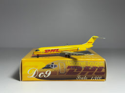 Net Models 1:400 DHL Douglas DC-9-30 N985AX ABX Air NMN985AX