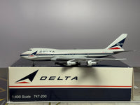 Aeroclassics 1:400 Delta Air Lines Boeing 747-100 N9898 Widget ACN9898