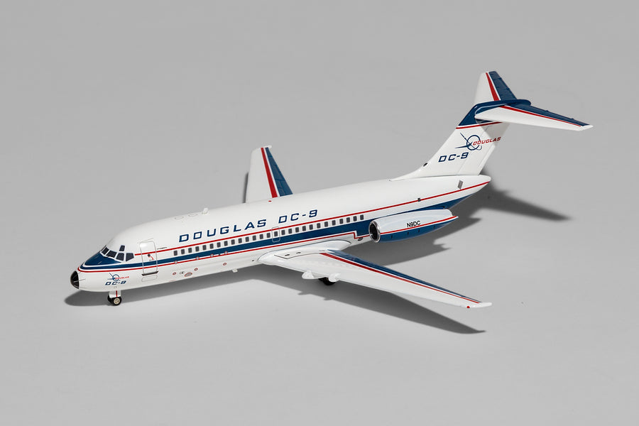 JC Wings 1:200 House Colors Douglas DC-9-14 N9DC rollout scheme JC2MCD071